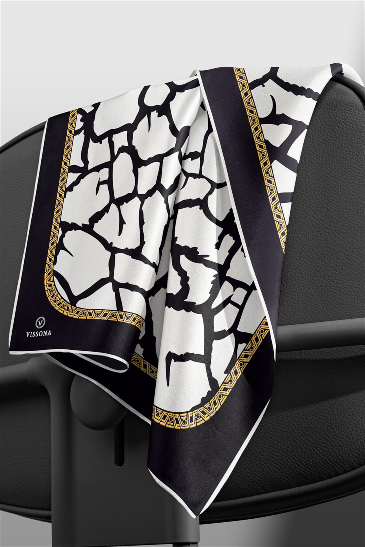 %100 Twill Taş Desenli Krem - Siyah Renkli 90x90 Eşarp Dikim Şekli: El Dikişi