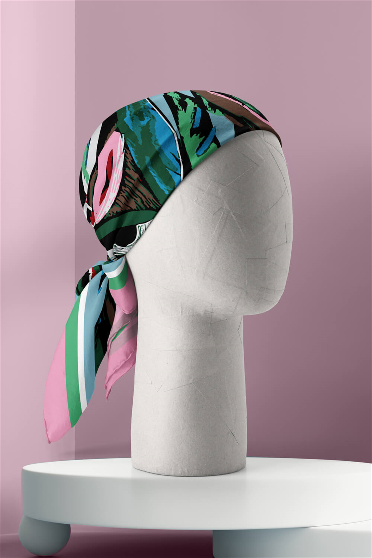 B113 COLOUFUL ORIANTAL BANDANA