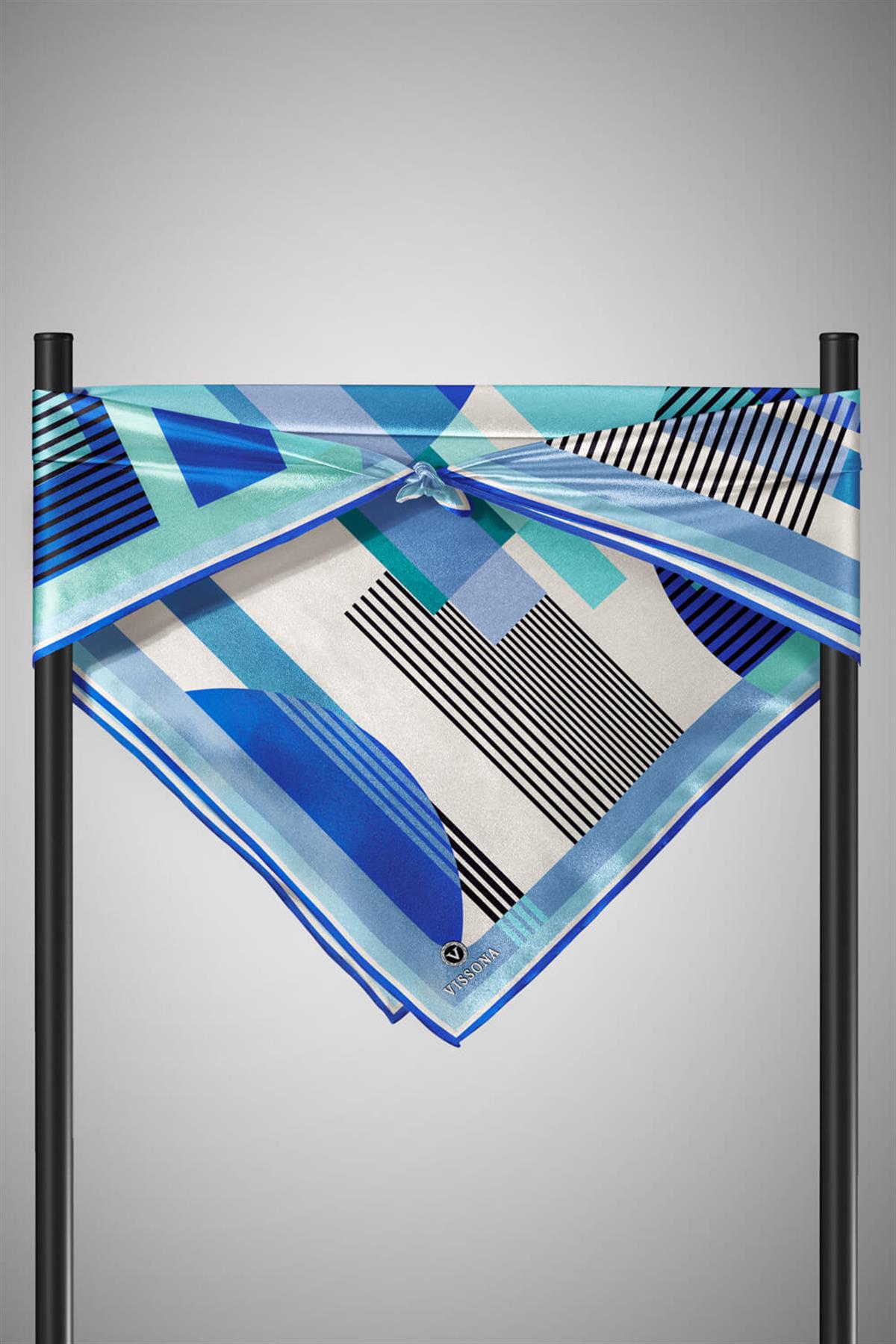 100% Twill İpek Geometrik Desenli Bebe Mavisi - Saks Renkli 90x90 Dikim Şekli : El Dikişi Eşarp