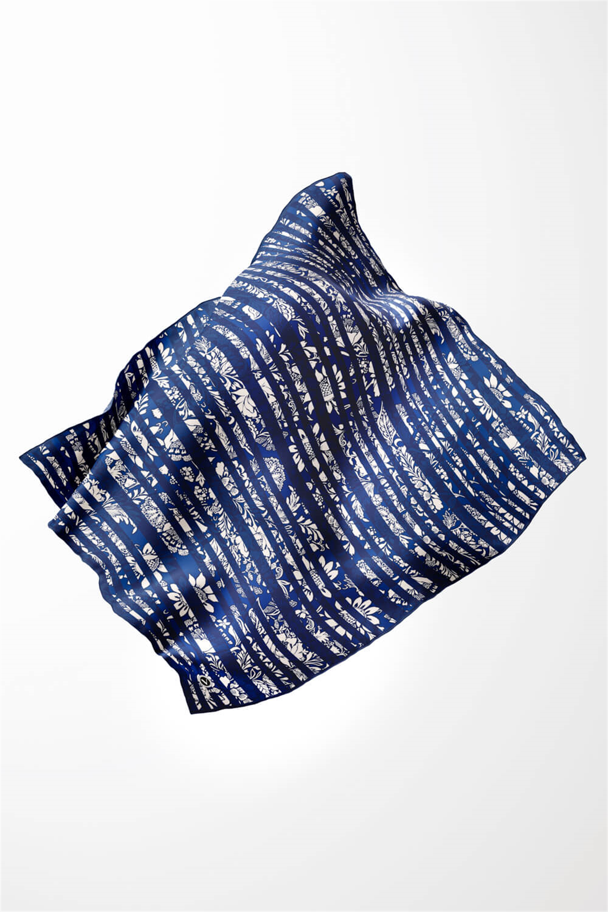 Twill Batik Şal Desenli Lacivert Renkli 90x90 Eşarp (İpek İçermez) Kenar Dikiş Şekli El Dikişli