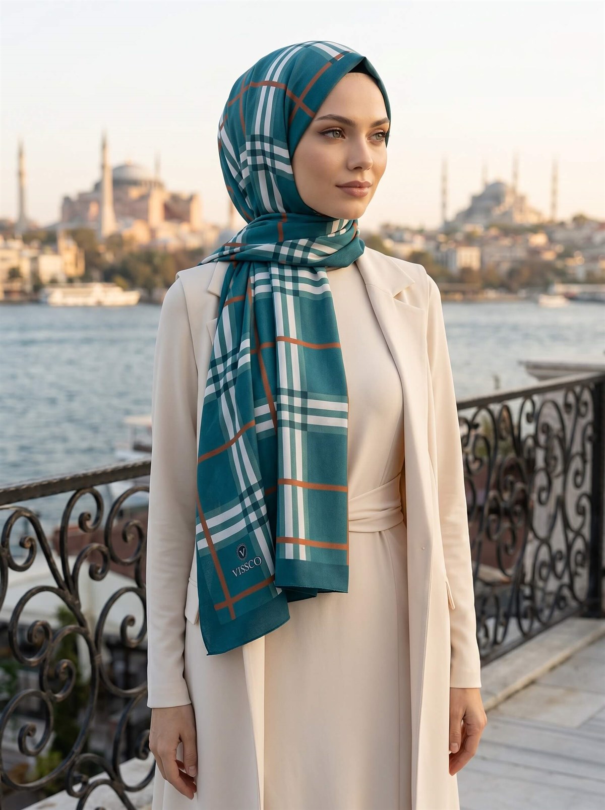 KREP EKOSE DESENLİ PETROL YEŞİLİ RENKLİ 75X195 KIRIŞMAZ ŞAL