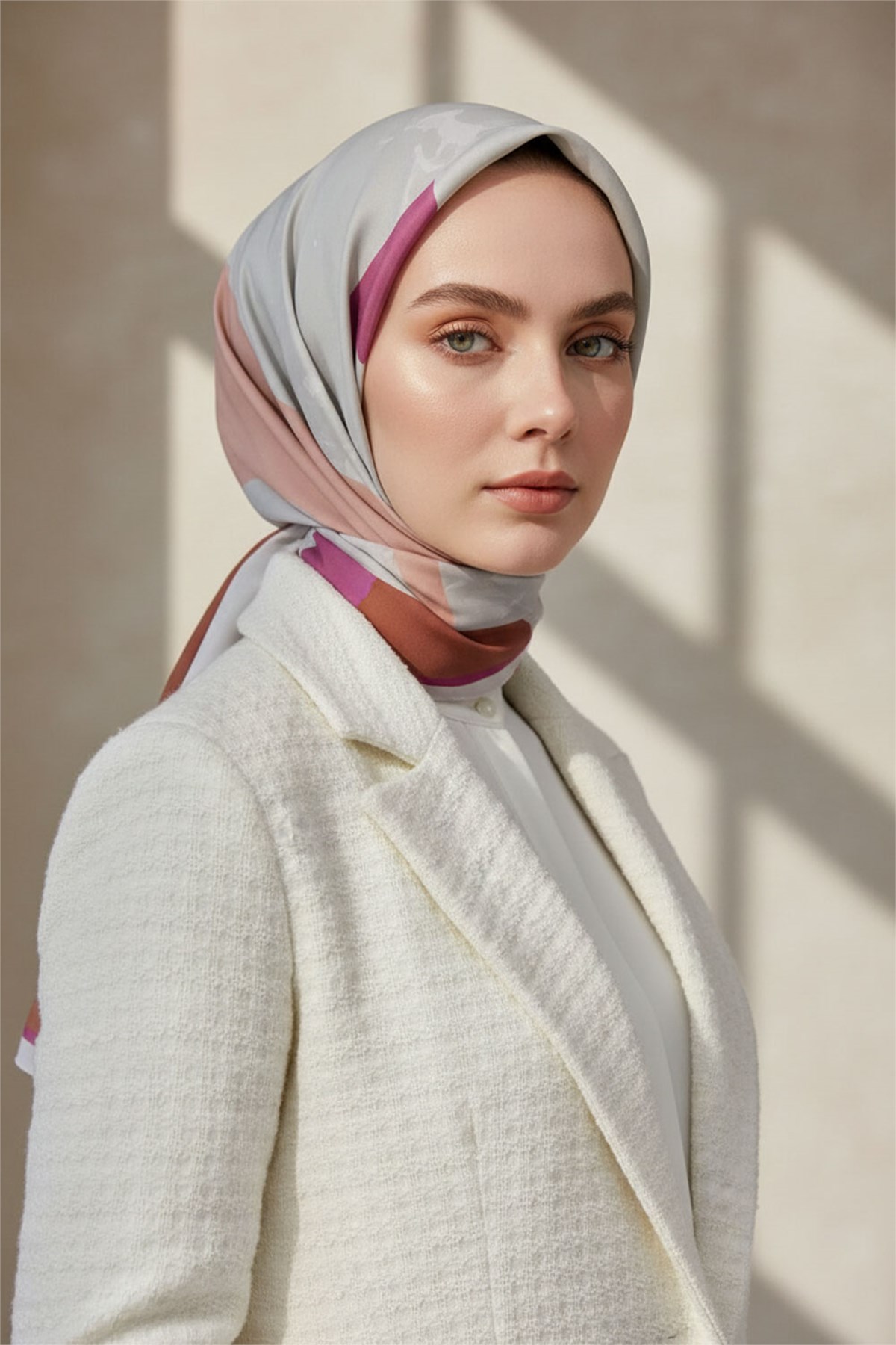 KREP GEOMETRİK DESENLİ TAŞ - GÜL KURUSU RENKLİ 75X195 KIRIŞMAZ ŞAL