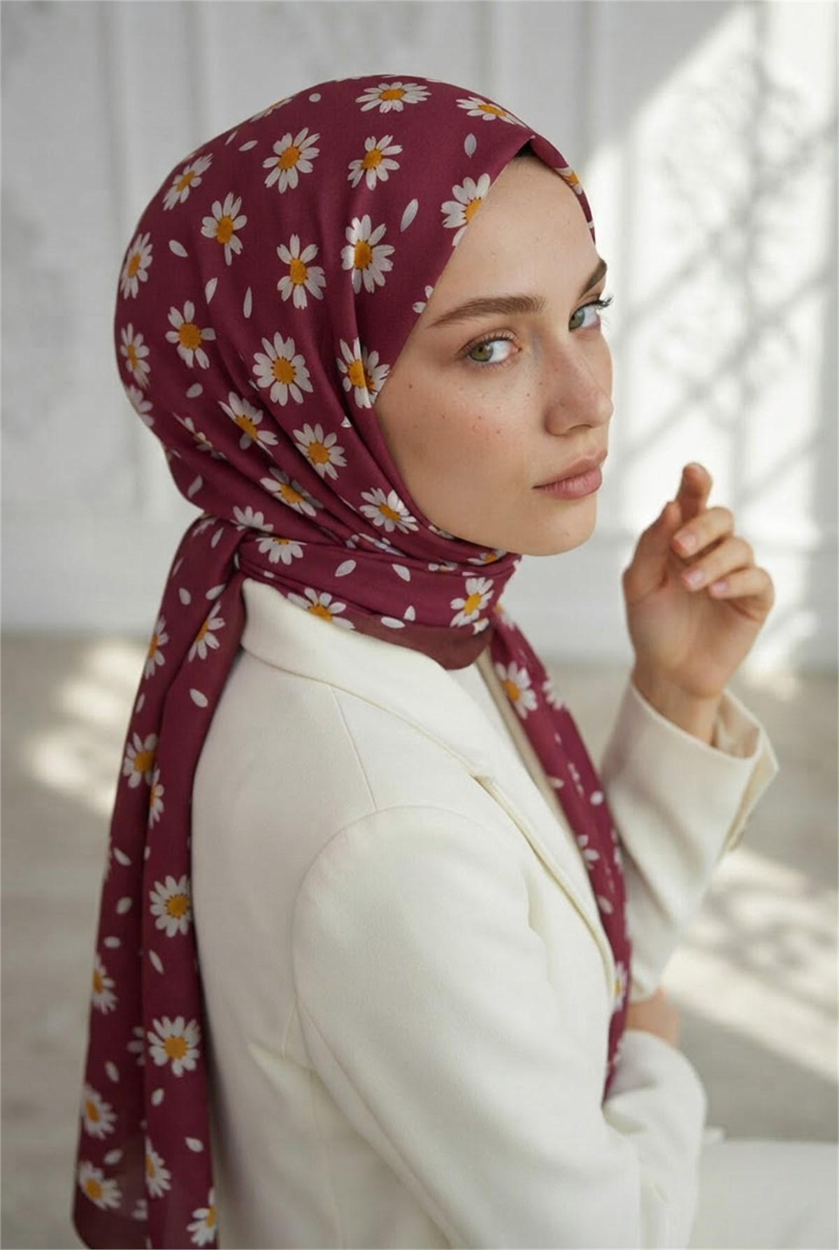 KREP PAPATYA DESENLİ MÜRDÜM RENKLİ 75X195 KIRIŞMAZ ŞAL