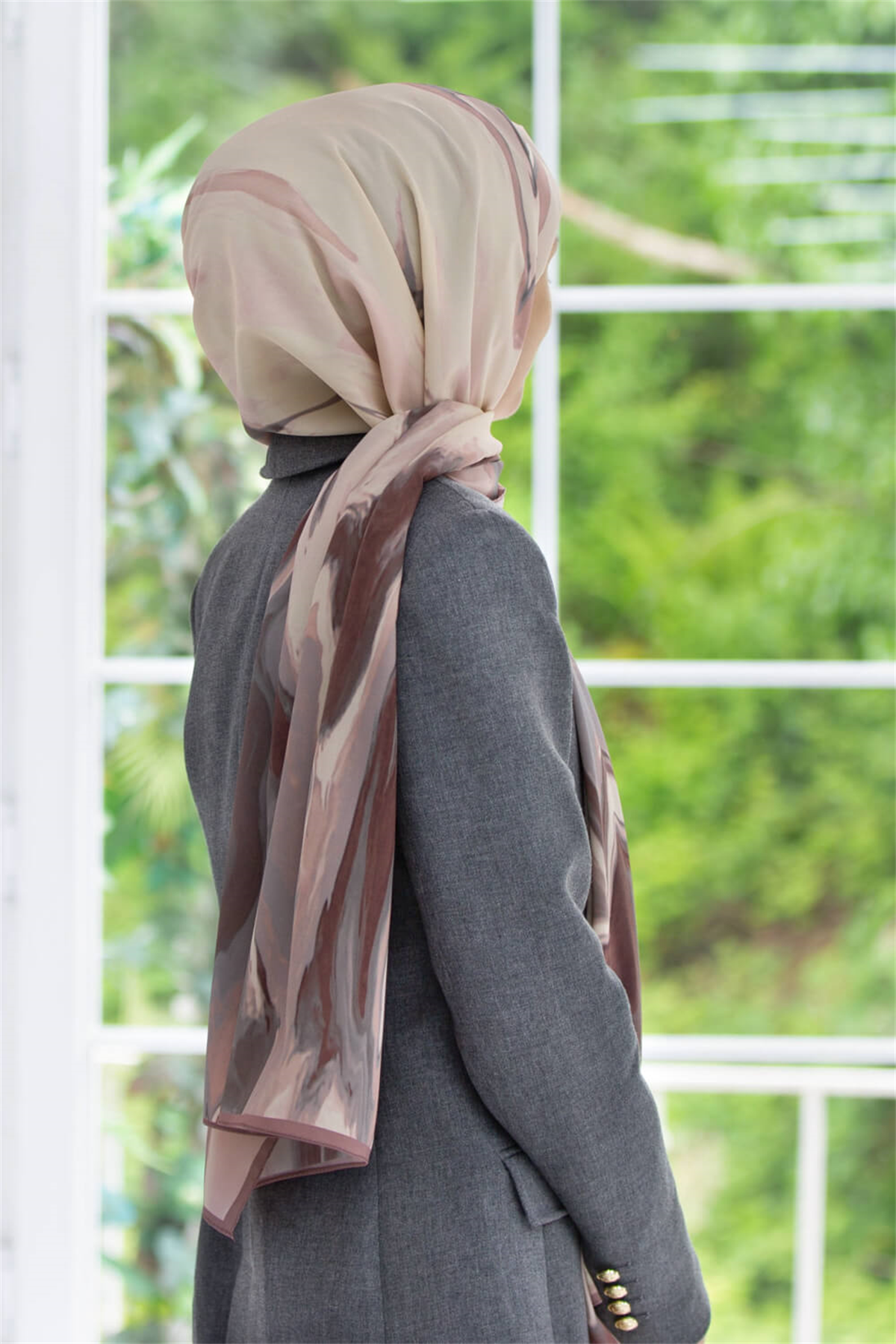 LÜKS MEDİNE EBRU DESENLİ PUDRA RENKLİ 75X195 KIRIŞMAZ ŞAL MOSS KREP DİKİŞ TİPİ İTALYAN DİKİŞLİ