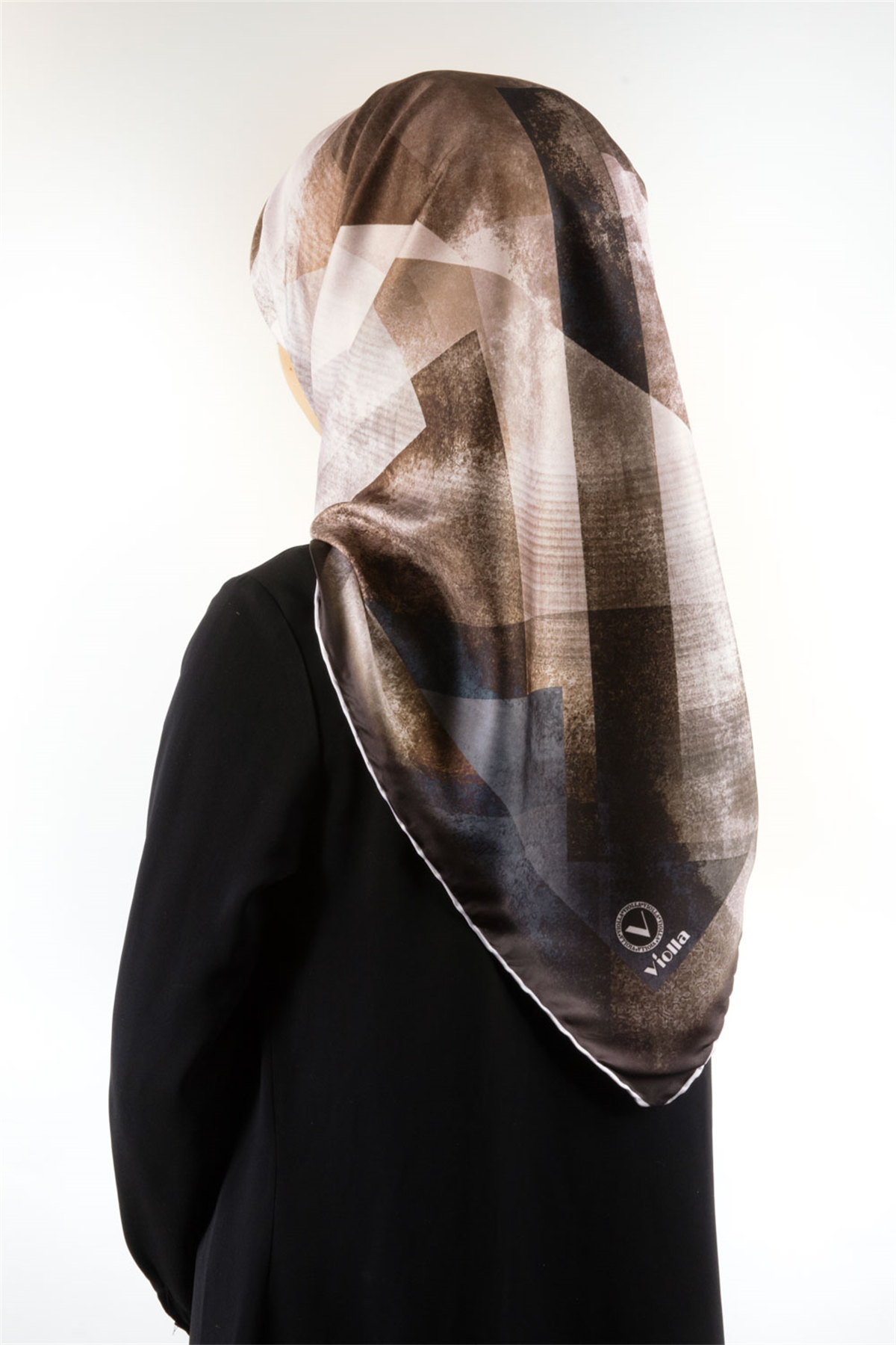 Twill Batik Desenli Vizon - İndigo Renkli 90x90 Eşarp (İpek İçermez) Dikim Şekli : El Dikişi