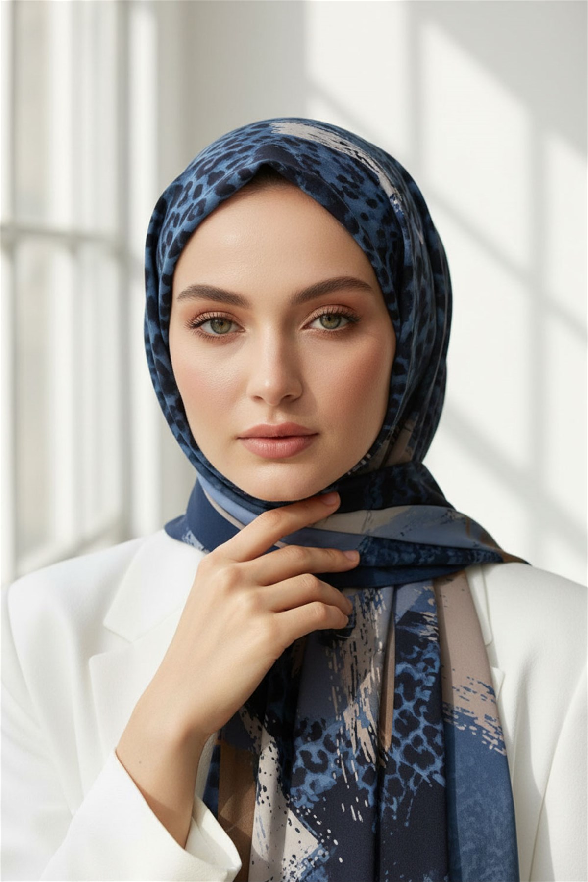 KREP LEOPAR DESENLİ İNDİGO - BEJ RENKLİ 75X195 KIRIŞMAZ ŞAL