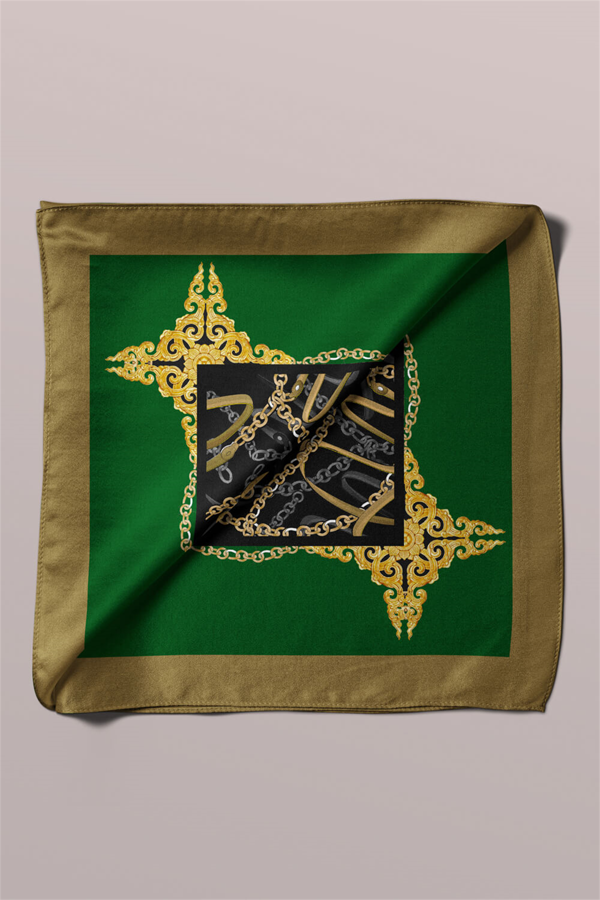 D114 Kadın Zincir  Desenli Bandana 50x50 Yeşil DG0221-22