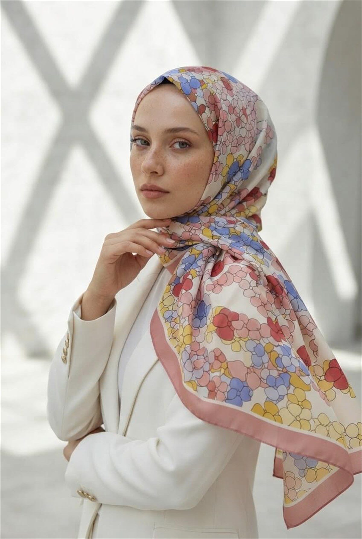 KREP YONCA DESENLİ PUDRA RENKLİ 75X195 KIRIŞMAZ ŞAL