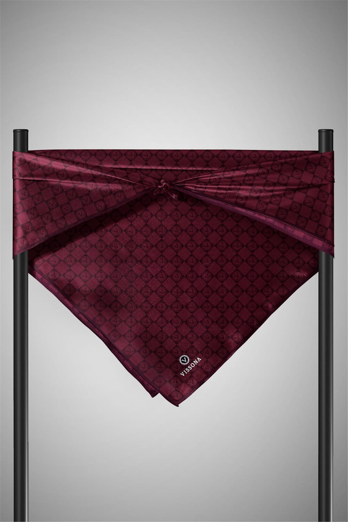 %100 Twill İpek Monogram Desenli Şarabi Renkli 90x90 Eşarp Dikim Şekli : El Dikişi