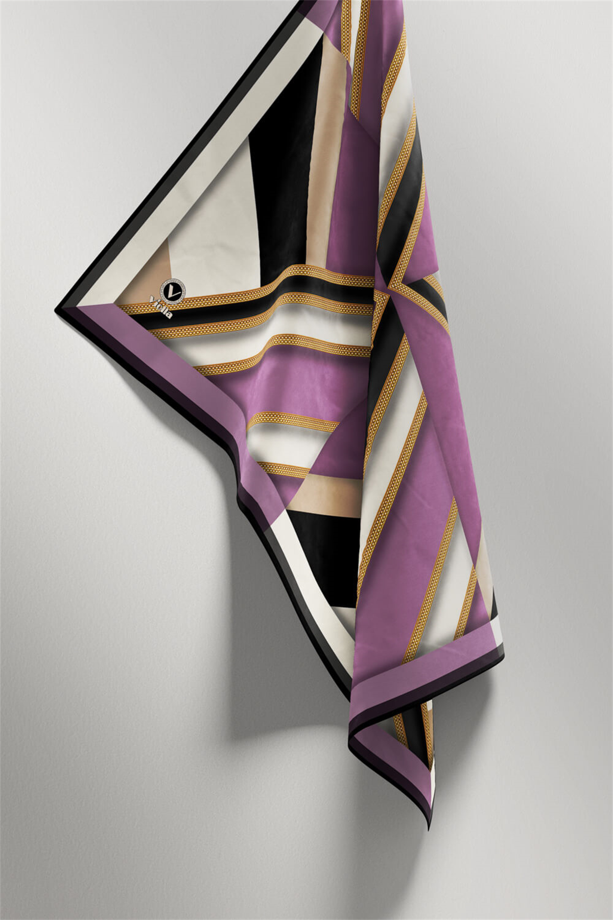 Twill Geometrik Desenli Lila Renkli 90x90 Eşarp (İpek İçermez) Dikim Şekli : El Dikişi