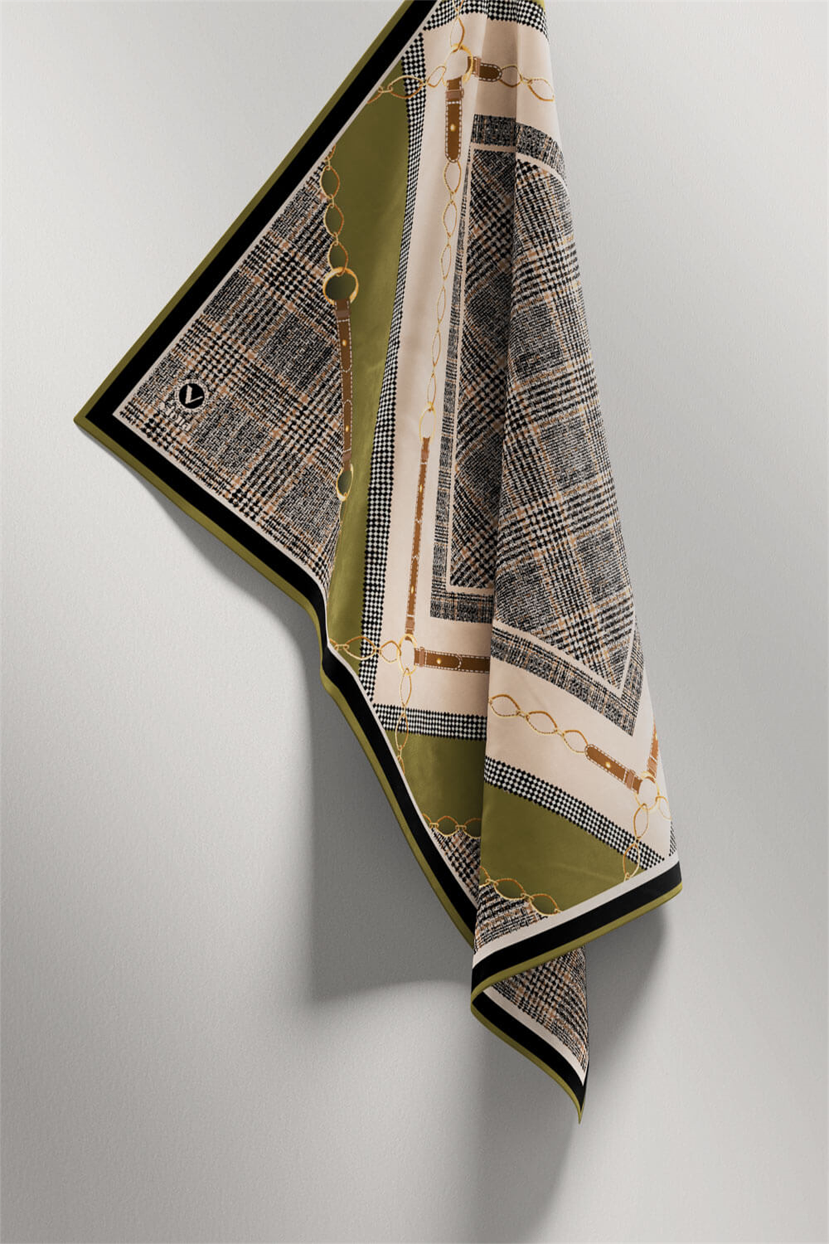 Twill Kemer ve Zincir Detaylı Ekose Desenli Haki Renkli 90x90 Eşarp (İpek İçermez) Kenar Dikiş Şekli El Dikişli