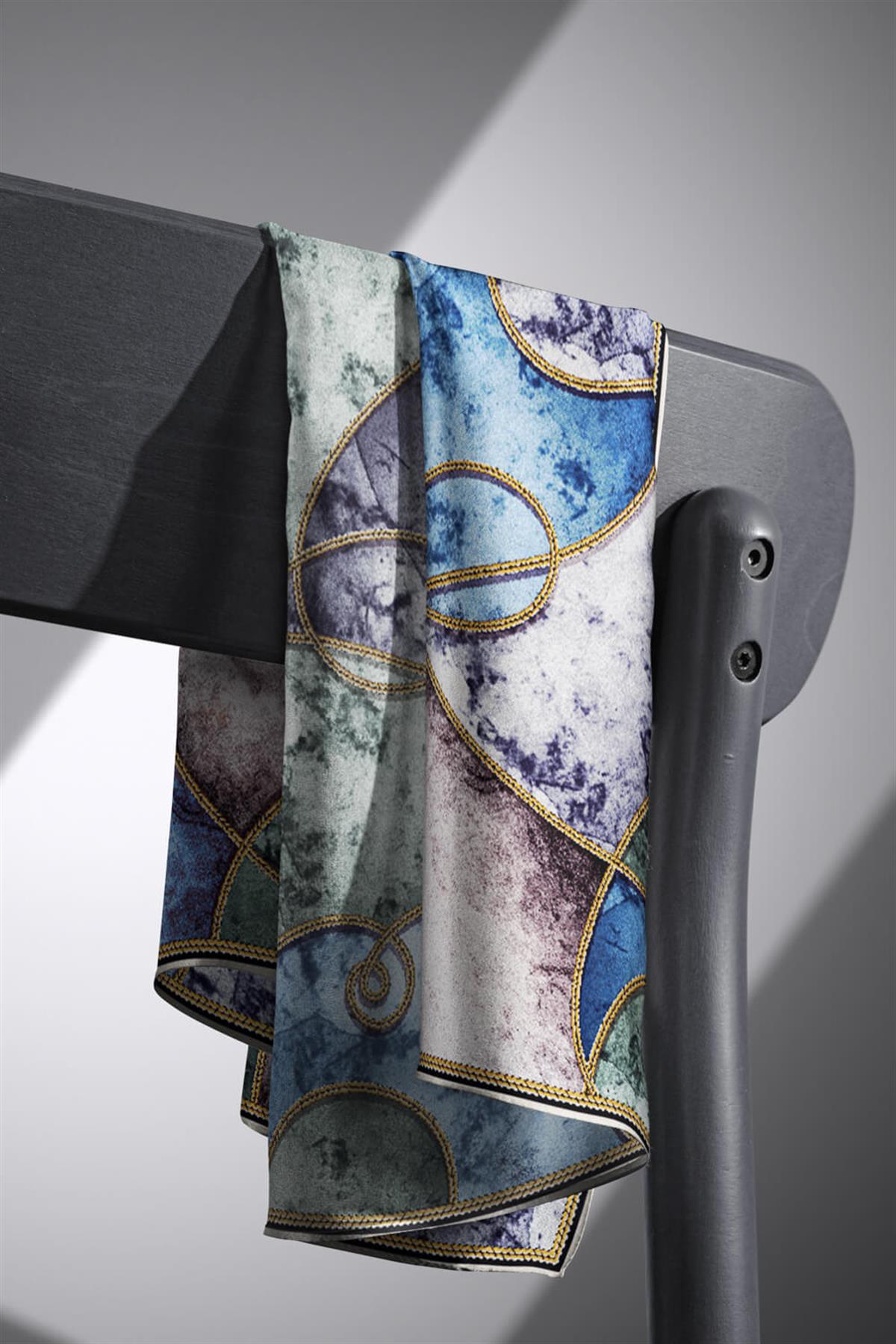 %100 Twill İpek Zincirli Mermer Desenli İndigo - Mint Yeşili Renkli 90x90 Eşarp Dikim Şekli : El Dikişi