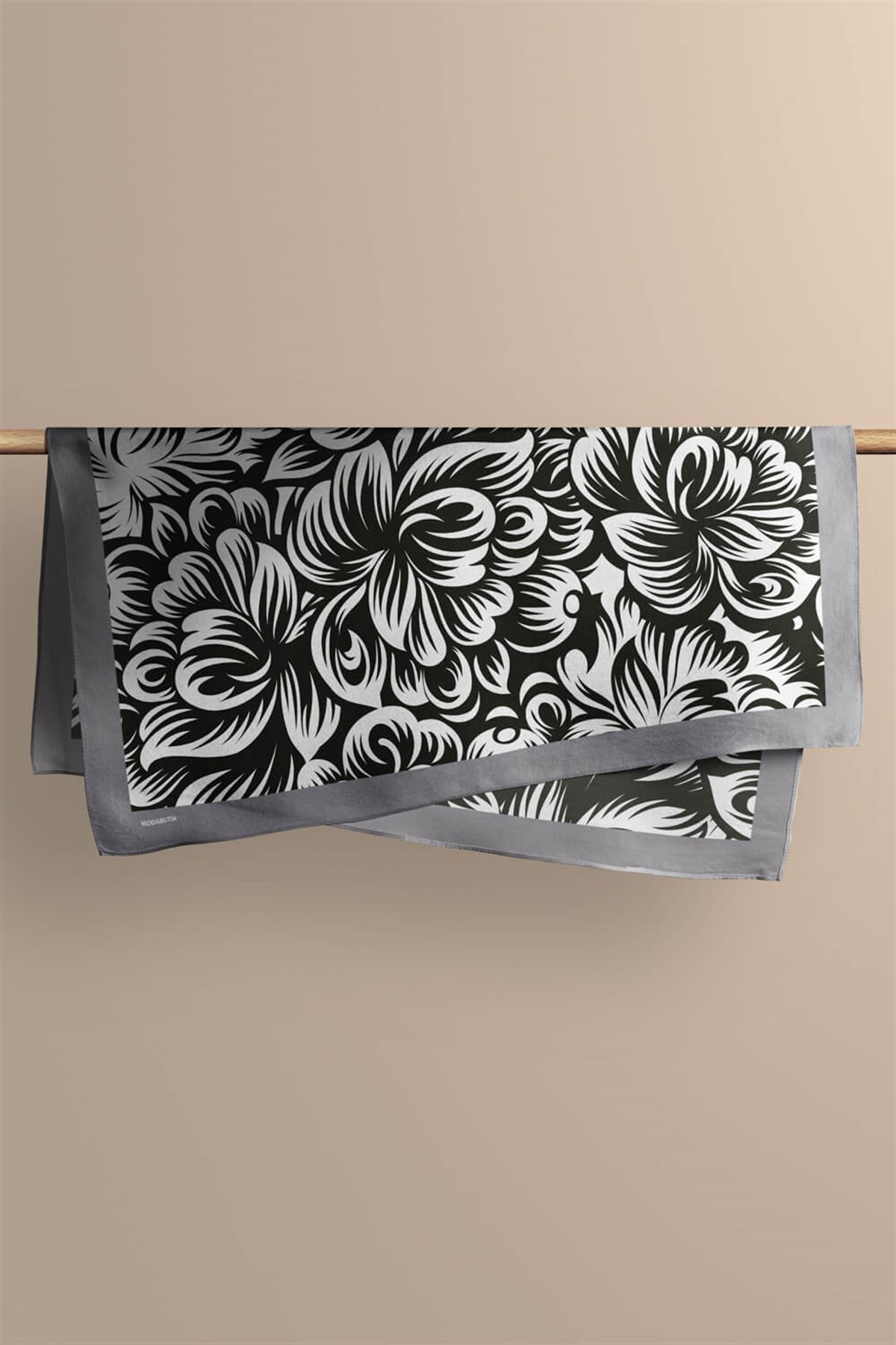 Violla A80 Kadın Çiçek Desenli Bandana 50x50 Siyah Beyaz DG0409-22