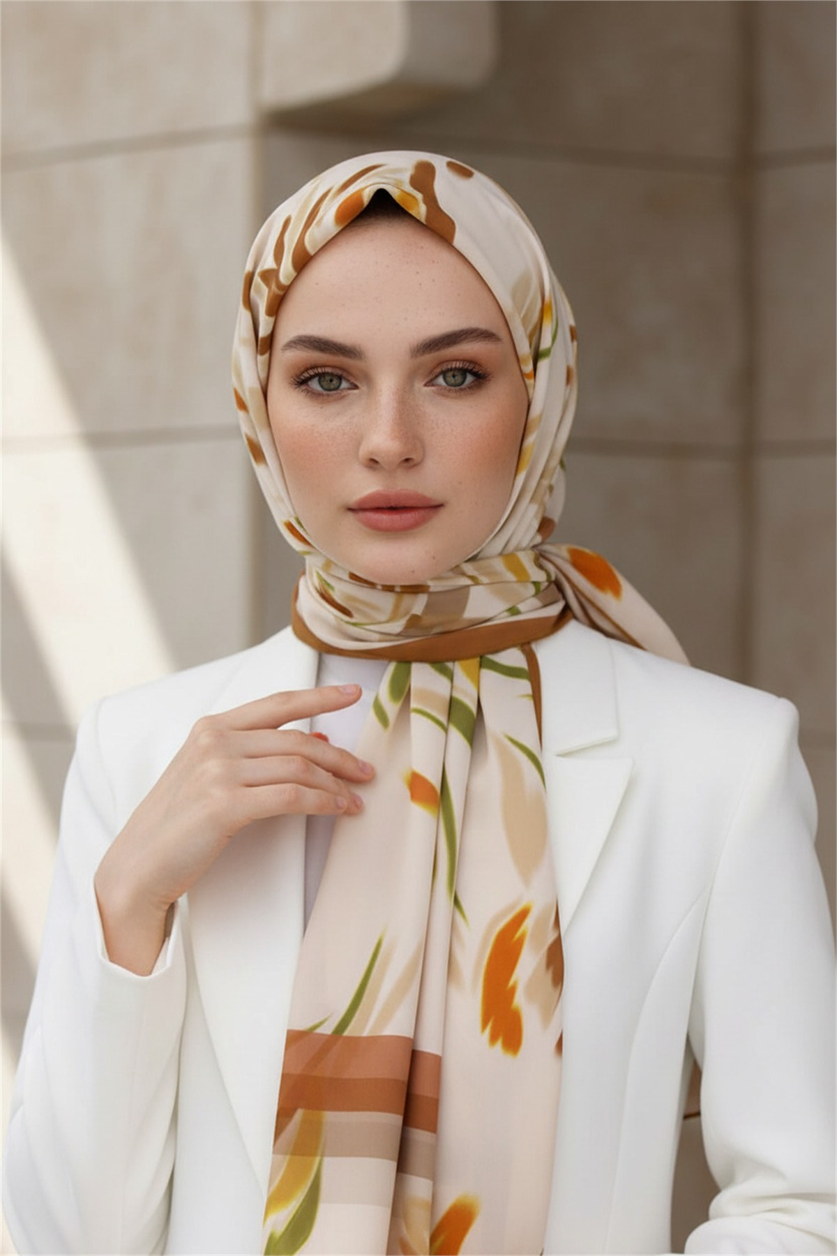 KREP LALE DESENLİ TABA RENKLİ 75X195 KIRIŞMAZ ŞAL