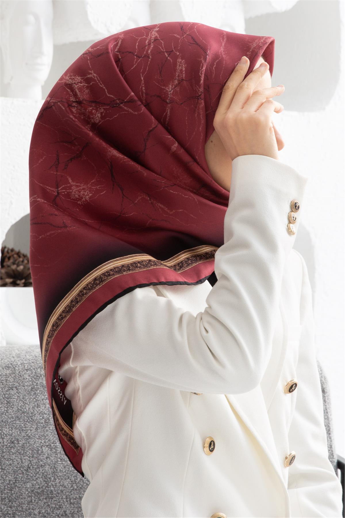%100 Twill İpek Mermer Desenli Bordo Renkli 90x90 Eşarp Dikim Şekli : El Dikişi