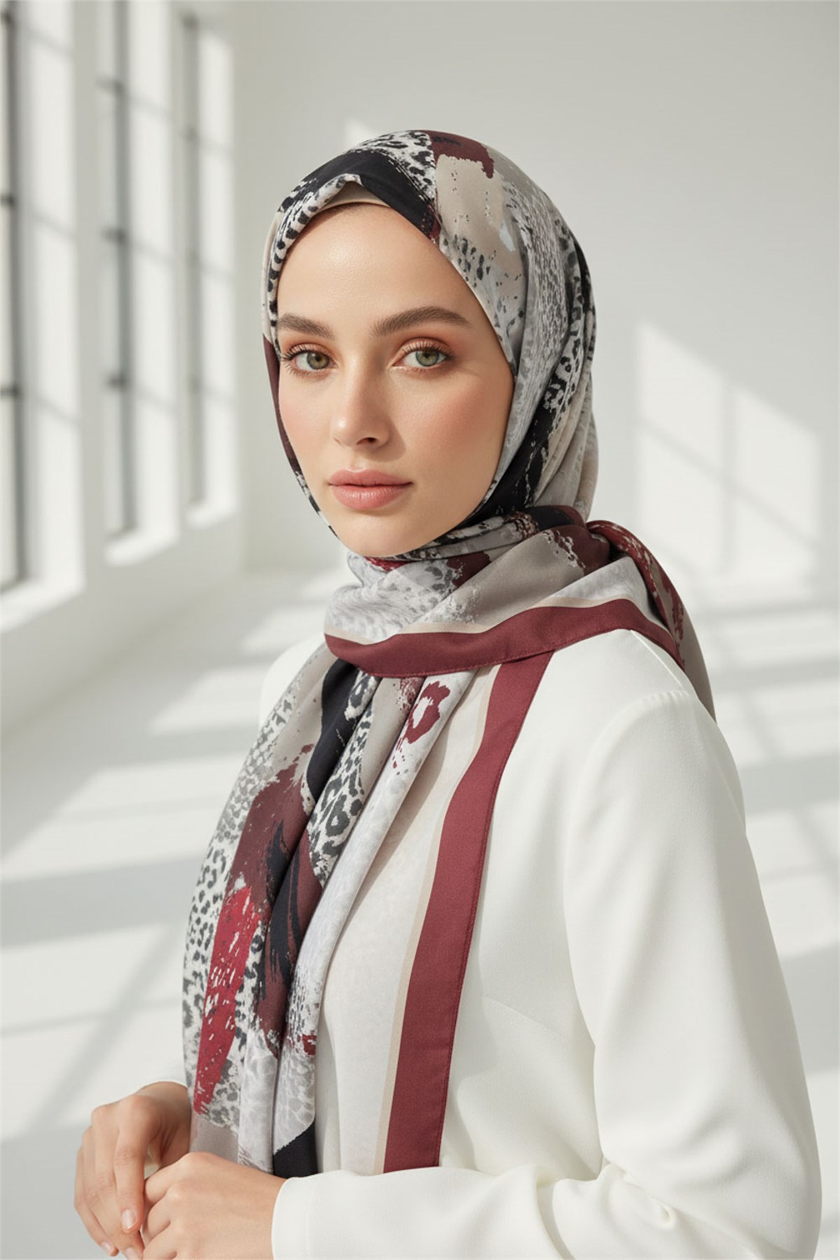 KREP LEOPAR DESENLİ KREM - BORDO RENKLİ 75X195 KIRIŞMAZ ŞAL