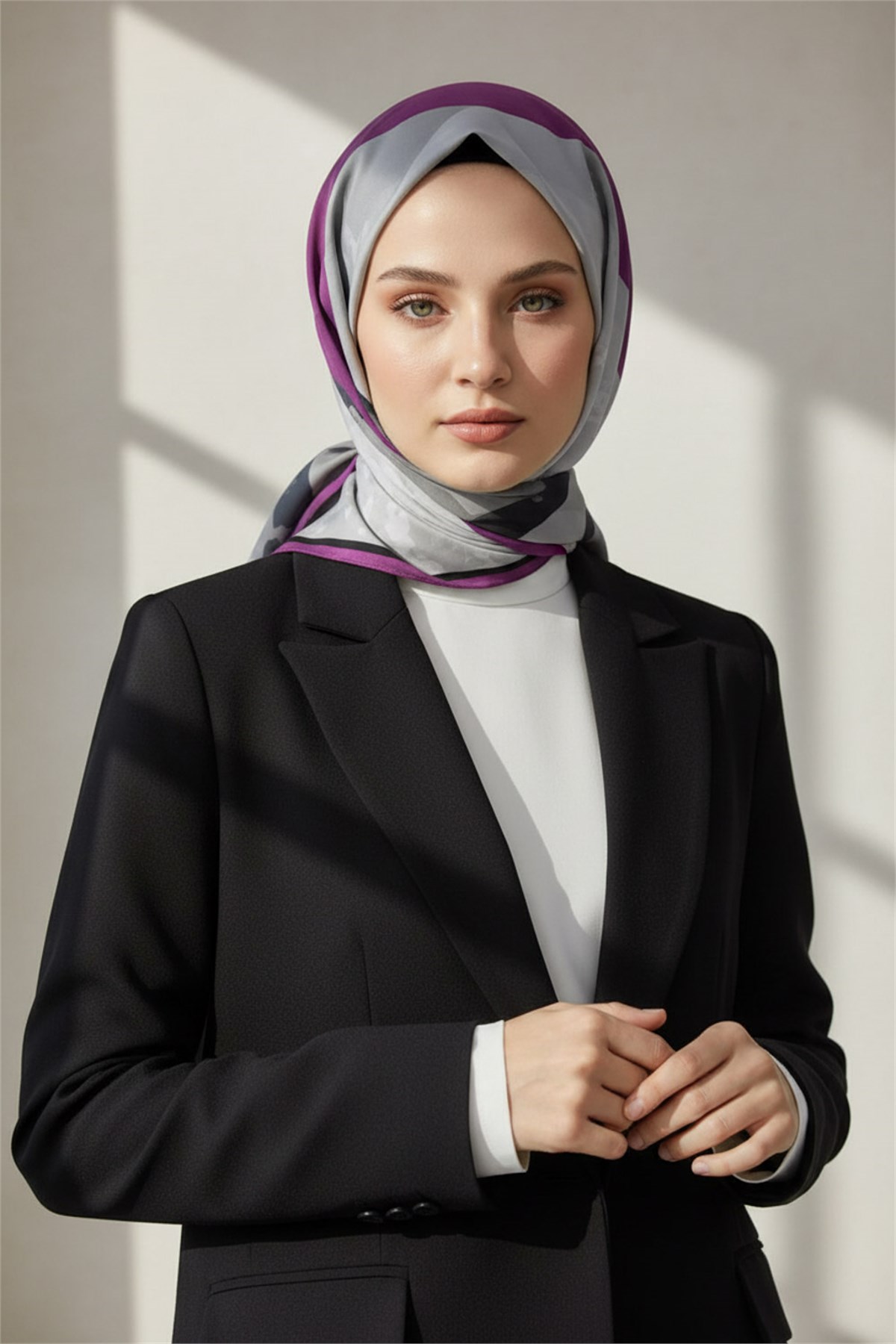 KREP GEOMETRİK DESENLİ VİZON - MÜRDÜM RENKLİ 75X195 KIRIŞMAZ ŞAL