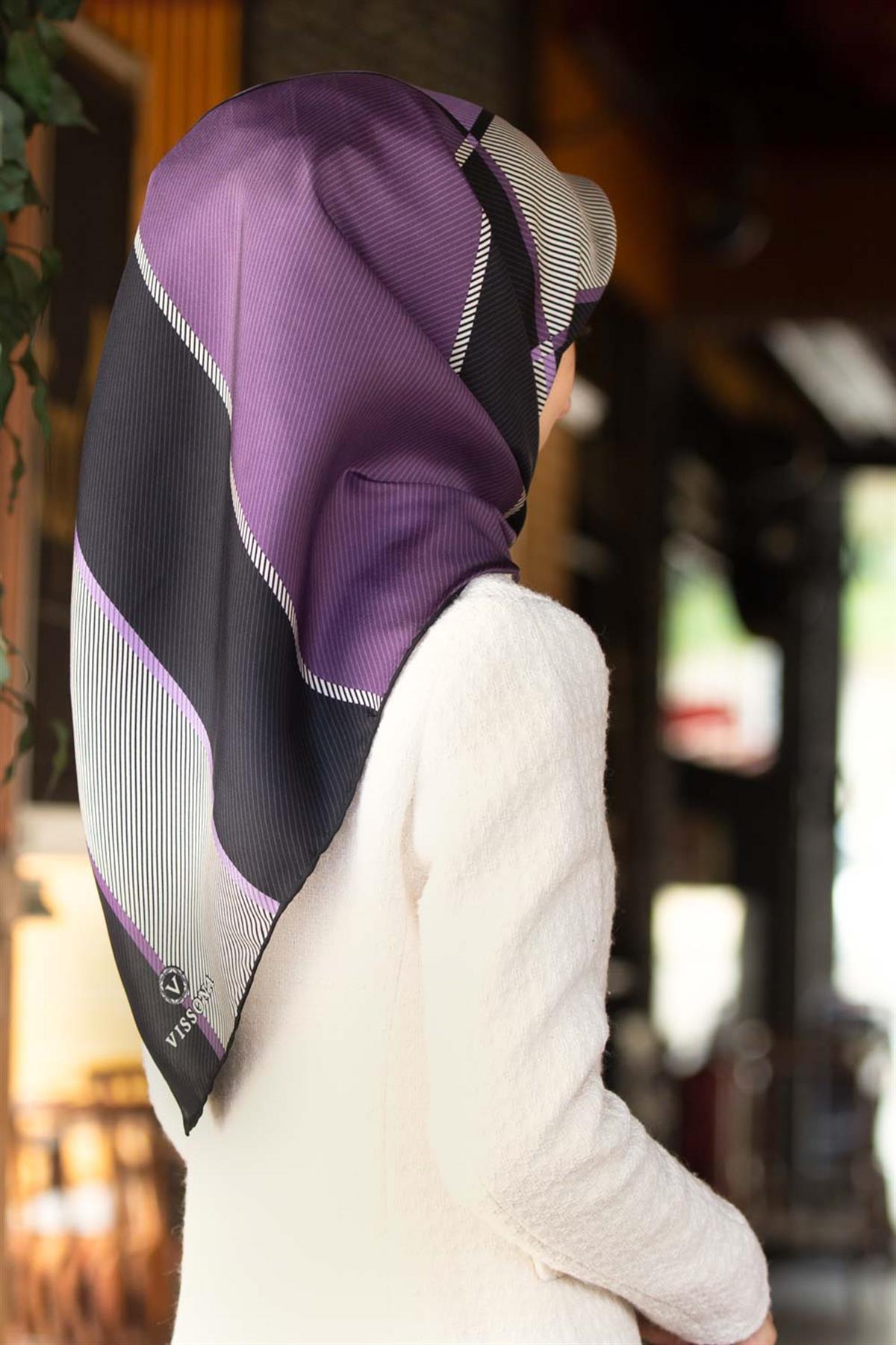 %100 Twill İpek Geometrik Desenli Lila Renkli 90x90 Eşarp Dikim Şekli : El Dikişi