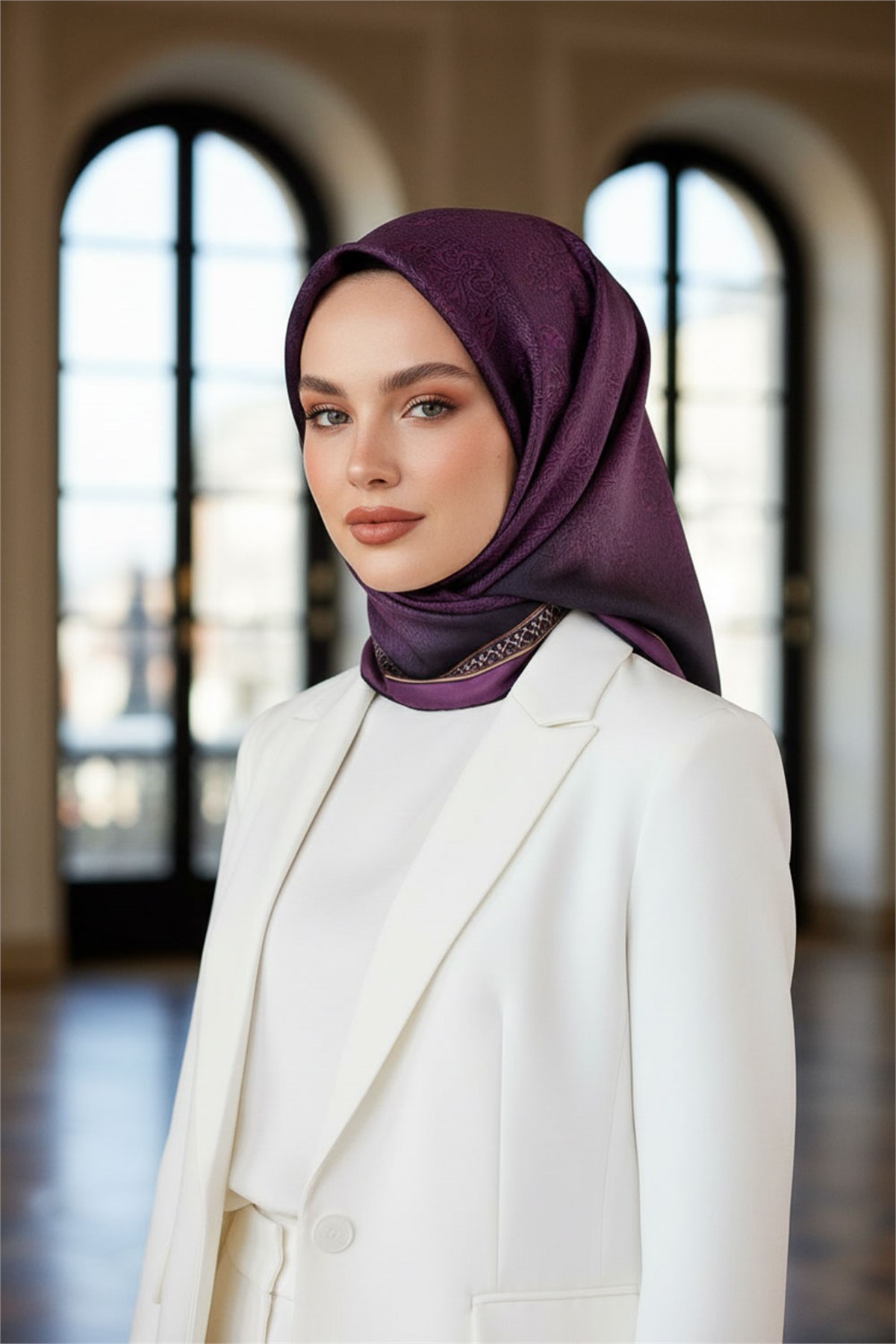 %100 Twill İpek Eşarp 90x90 Mürdüm Barok Desenli El Dikişli Kadın Eşarp