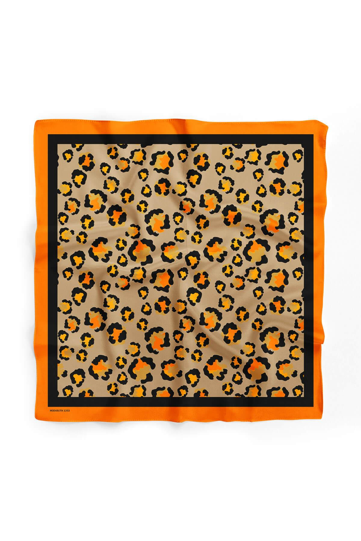 Z66 Kadın Krem Benek Desenli 50x50 Bandana