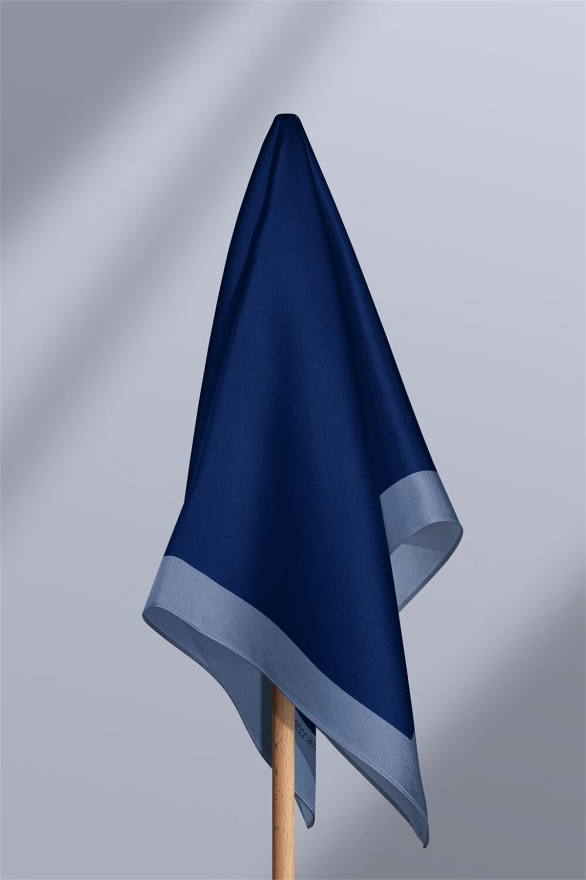 G51 Kadın Beyaz Mavi Marinover Desenli 50x50 Bandana