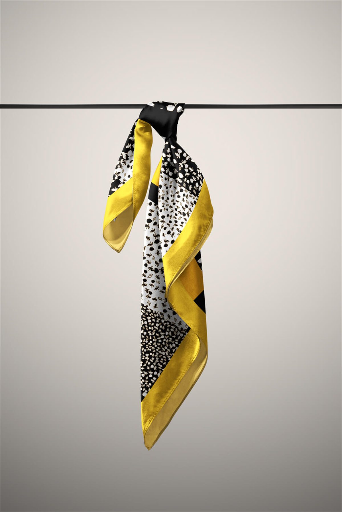 F119 Kadın Egzotik Desenli Bandana 50x50 Siyah DG0473-22