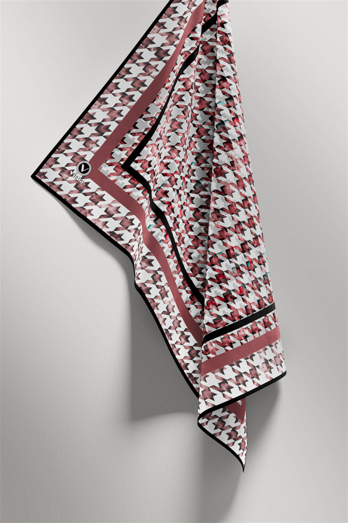 Twill Kazayağı Desenli Gül Kurusu Renkli 90x90 Eşarp (İpek İçermez) Kenar Dikiş Şekli El Dikişli