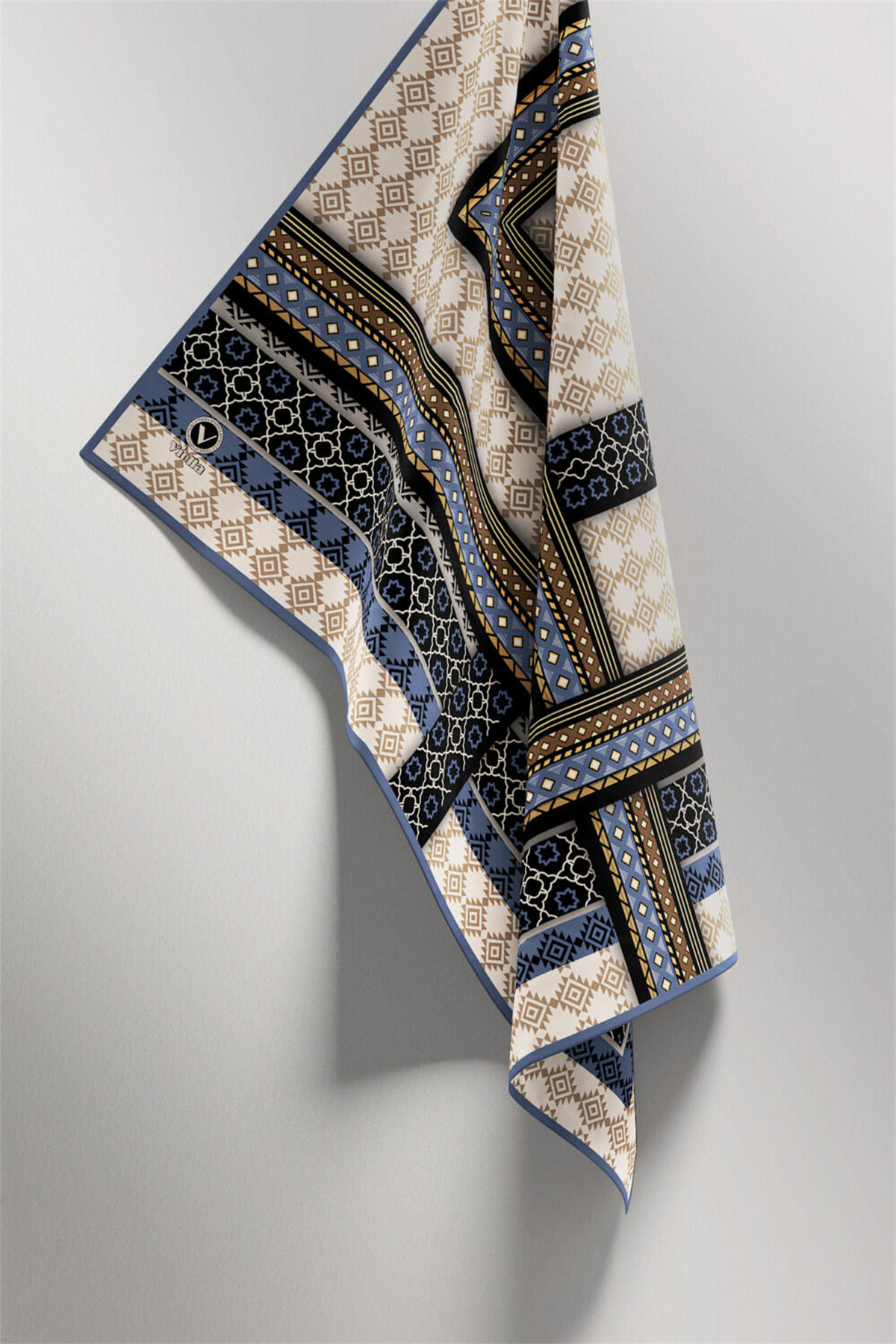 Twill Etnik Desenli Bebe Mavisi Renkli 90x90 Eşarp (İpek İçermez) Kenar Dikiş Şekli El Dikişli