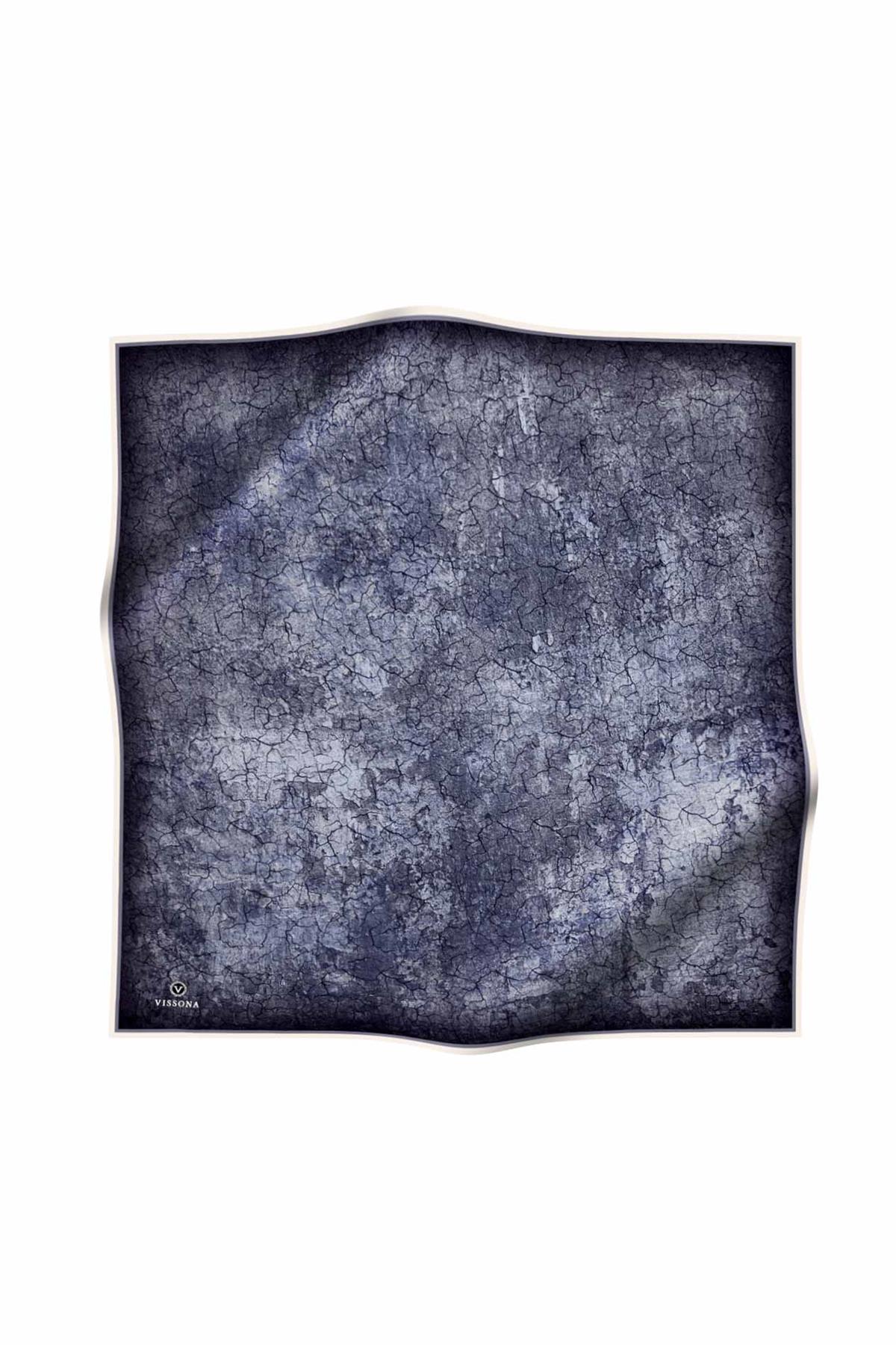 % 57 İPEK % 43 VİSKON Twill İpek Bulut  Desenli İndigo Gri Renkli 90x90 Eşarp Dikim Şekli : El Dikişi