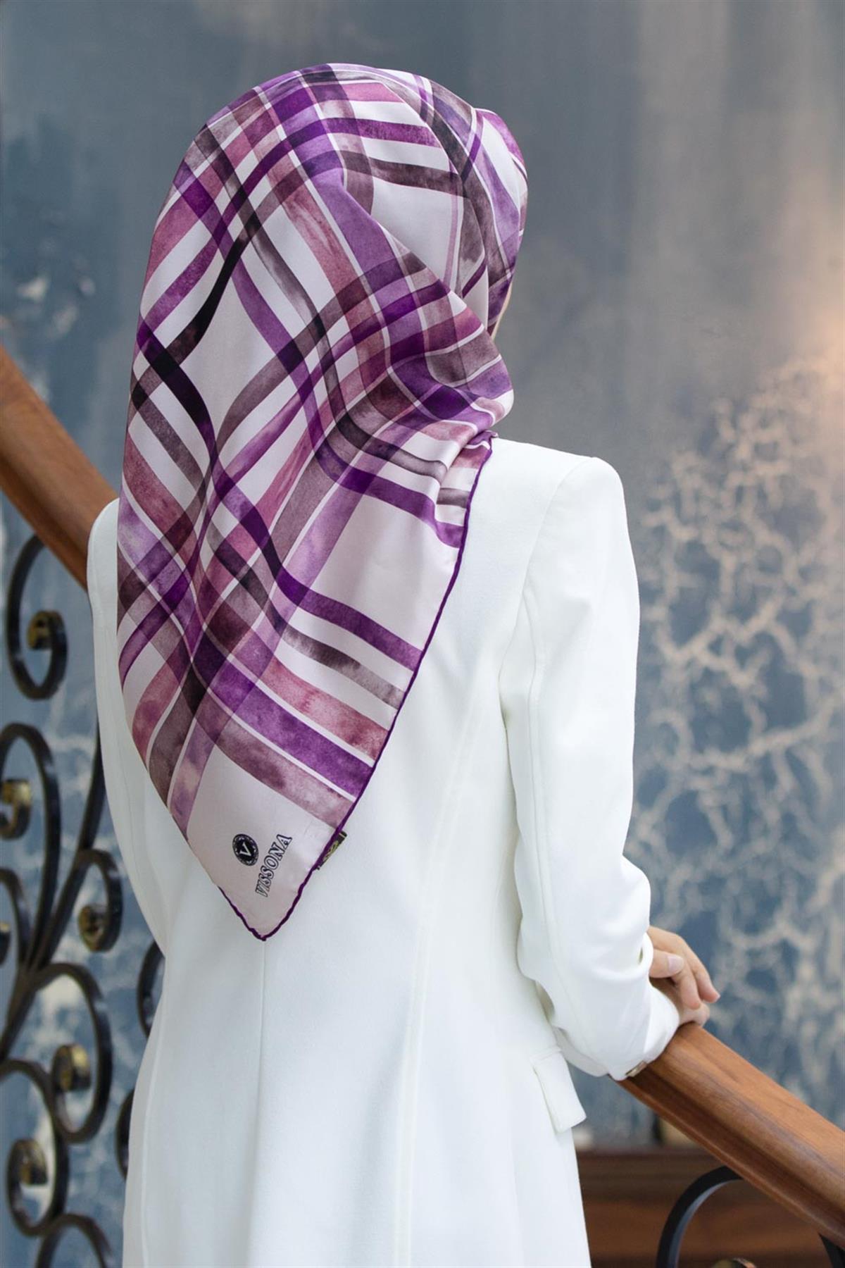 %100 Twill İpek Ekose Desenli Mürdüm - Vizon Renkli 90x90 Eşarp Kenar Dikiş Şekli El Dikişli