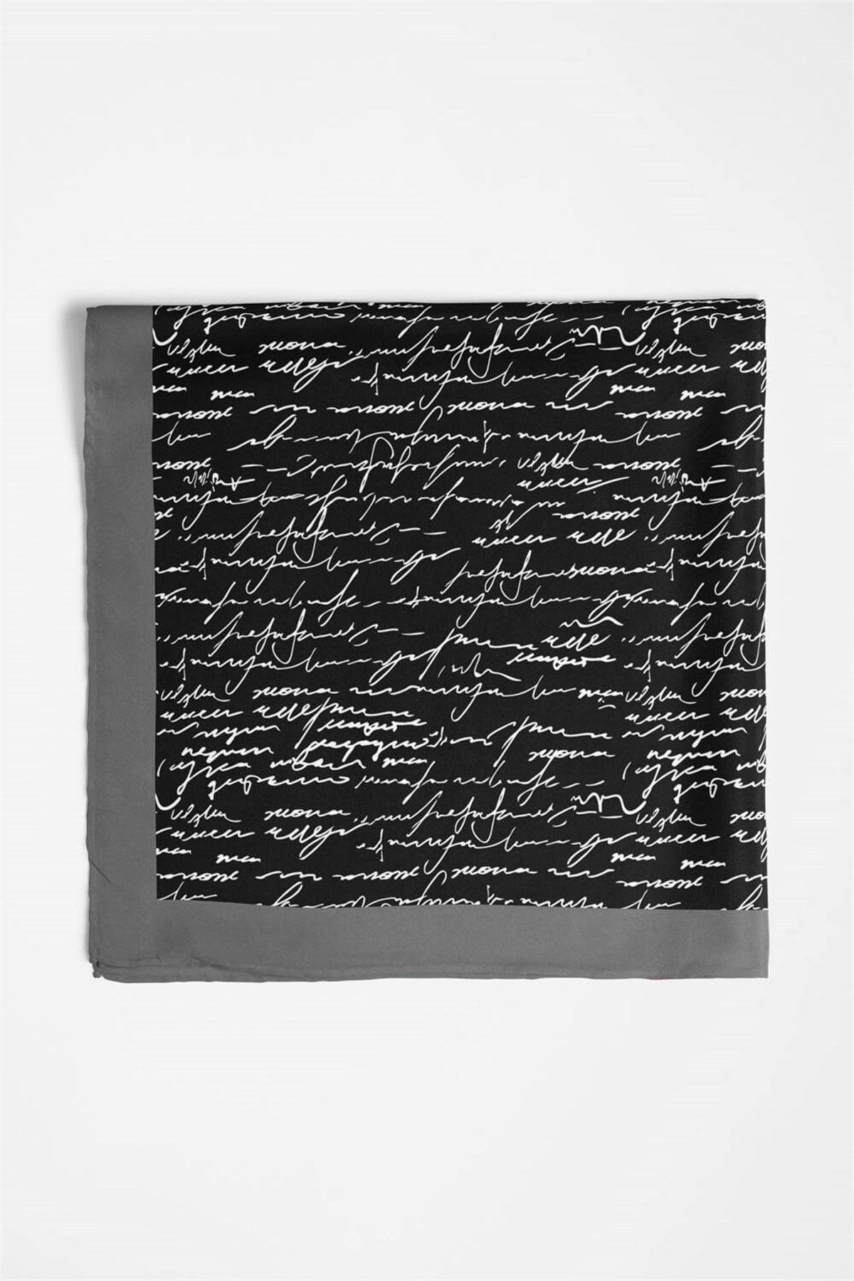 Violla Kadın Siyah Beyaz El yazısı Desenli 50x50 Bandana HYL DG0711-22