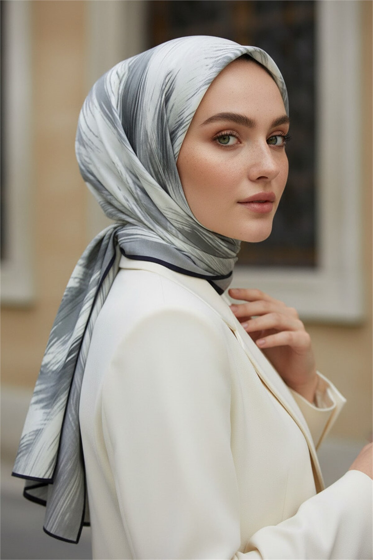 KREP GEOMETRİK DESENLİ GRİ RENKLİ 75X195 KIRIŞMAZ ŞAL