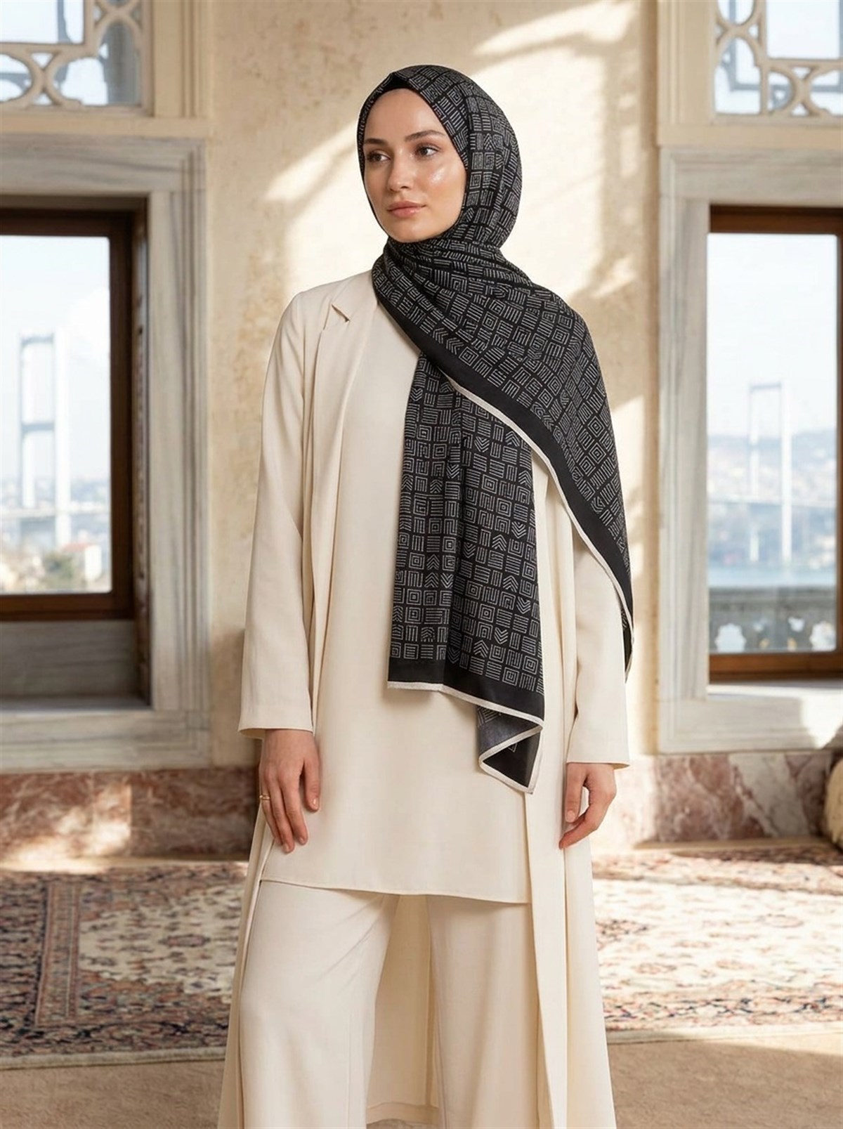 %100 Saf İpek Şal İnce Saten Vual Dokuma Etnik Desenli Siyah - Krem Renkli 90x210 Şal