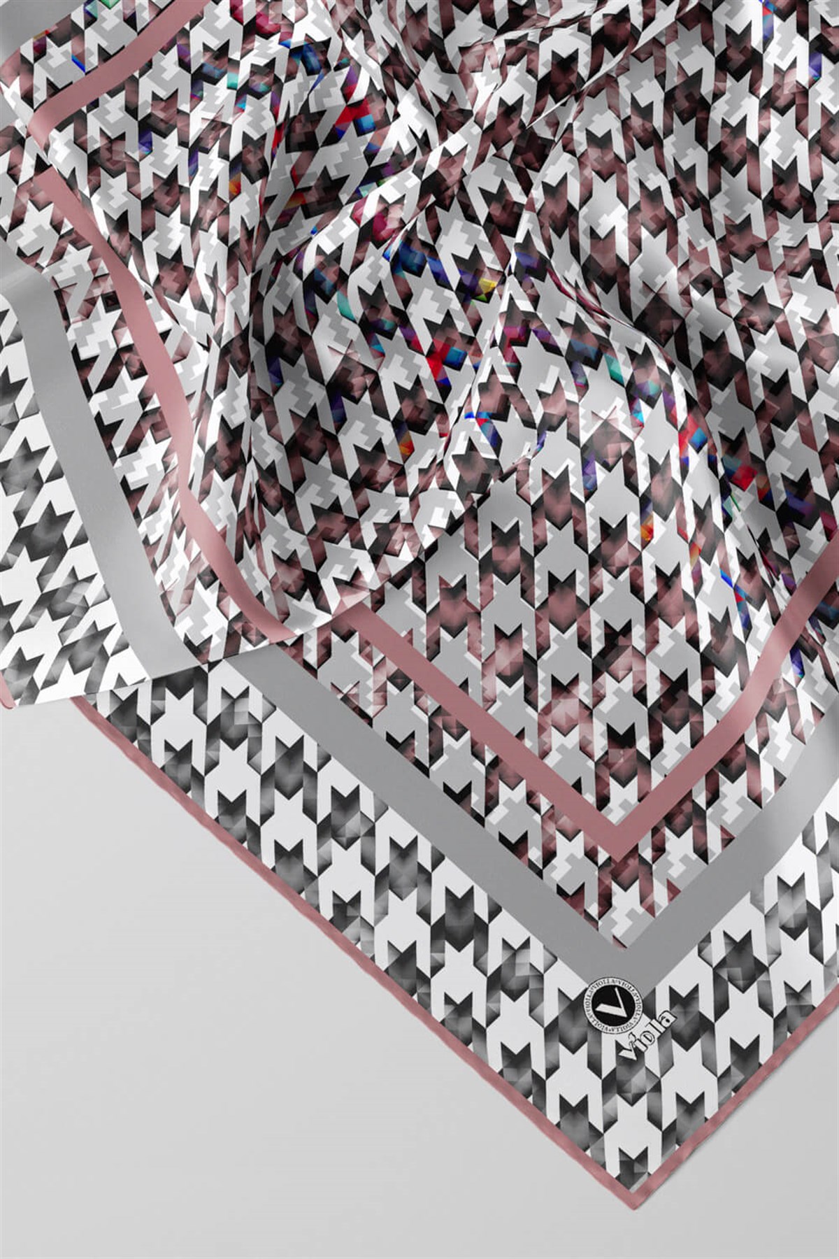Twill Kazayağı Desenli Pudra Renkli 90x90 Eşarp (İpek İçermez) Kenar Dikiş Şekli El Dikişli