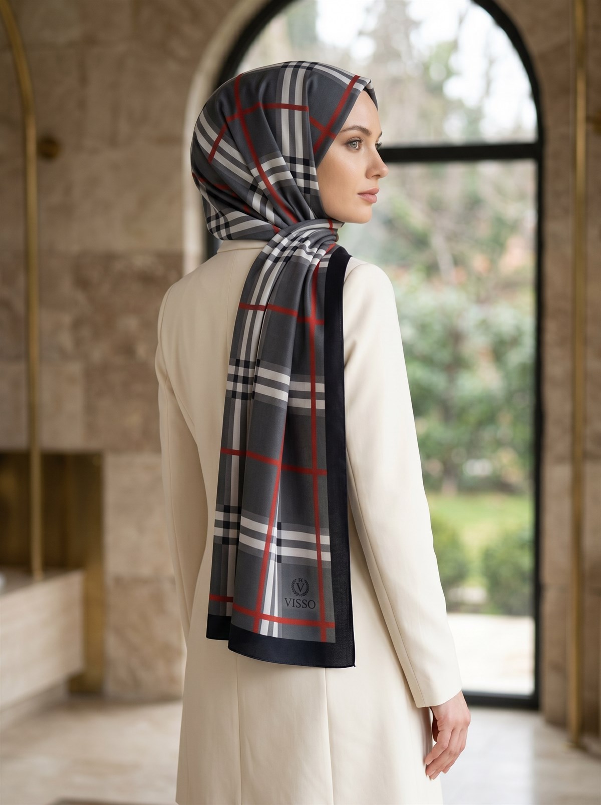 KREP EKOSE DESENLİ SİYAH RENKLİ 75X195 KIRIŞMAZ ŞAL