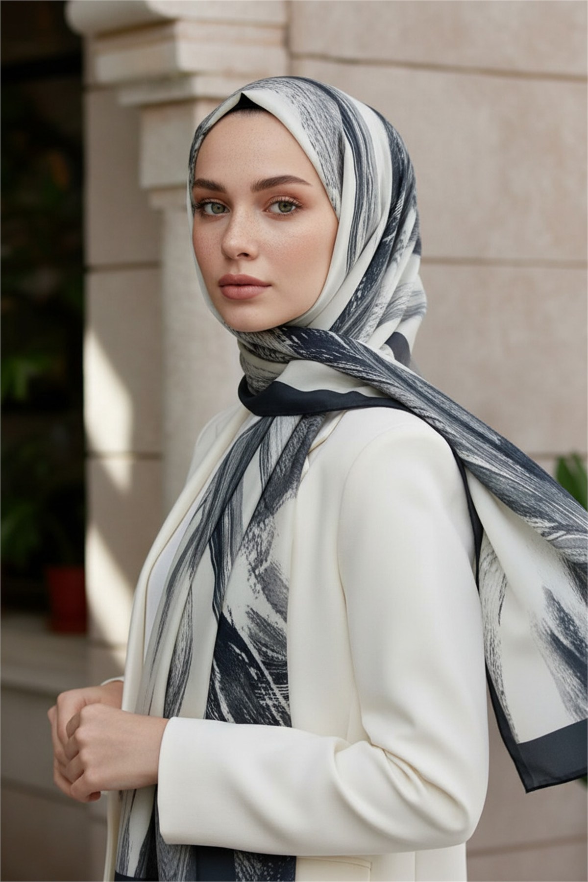 KREP FIRÇA DESENLİ FÜME RENKLİ 75X195 KIRIŞMAZ ŞAL