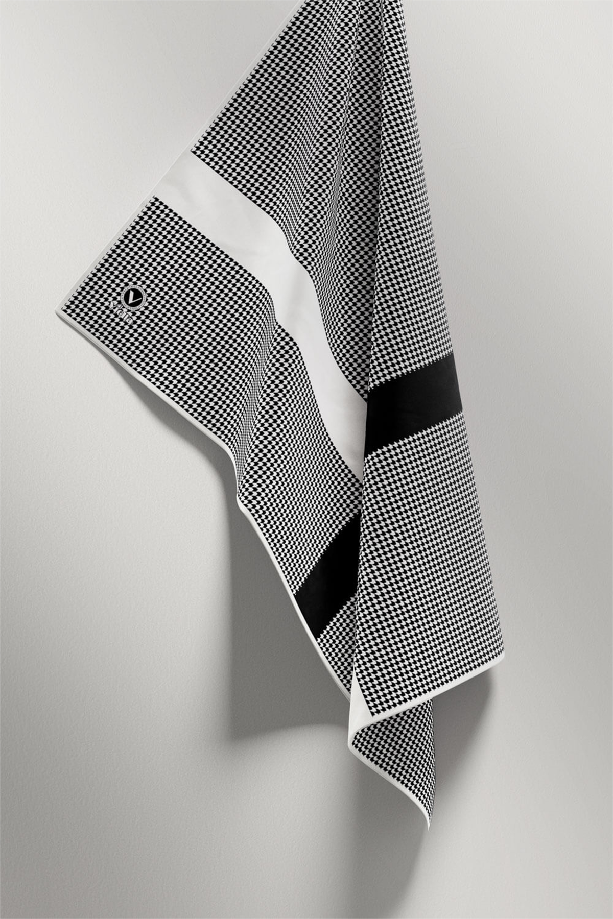 Twill Kazayaklı Şerit Desenli Krem Renkli 90x90 Eşarp (İpek İçermez) Dikim Şekli : El Dikişi