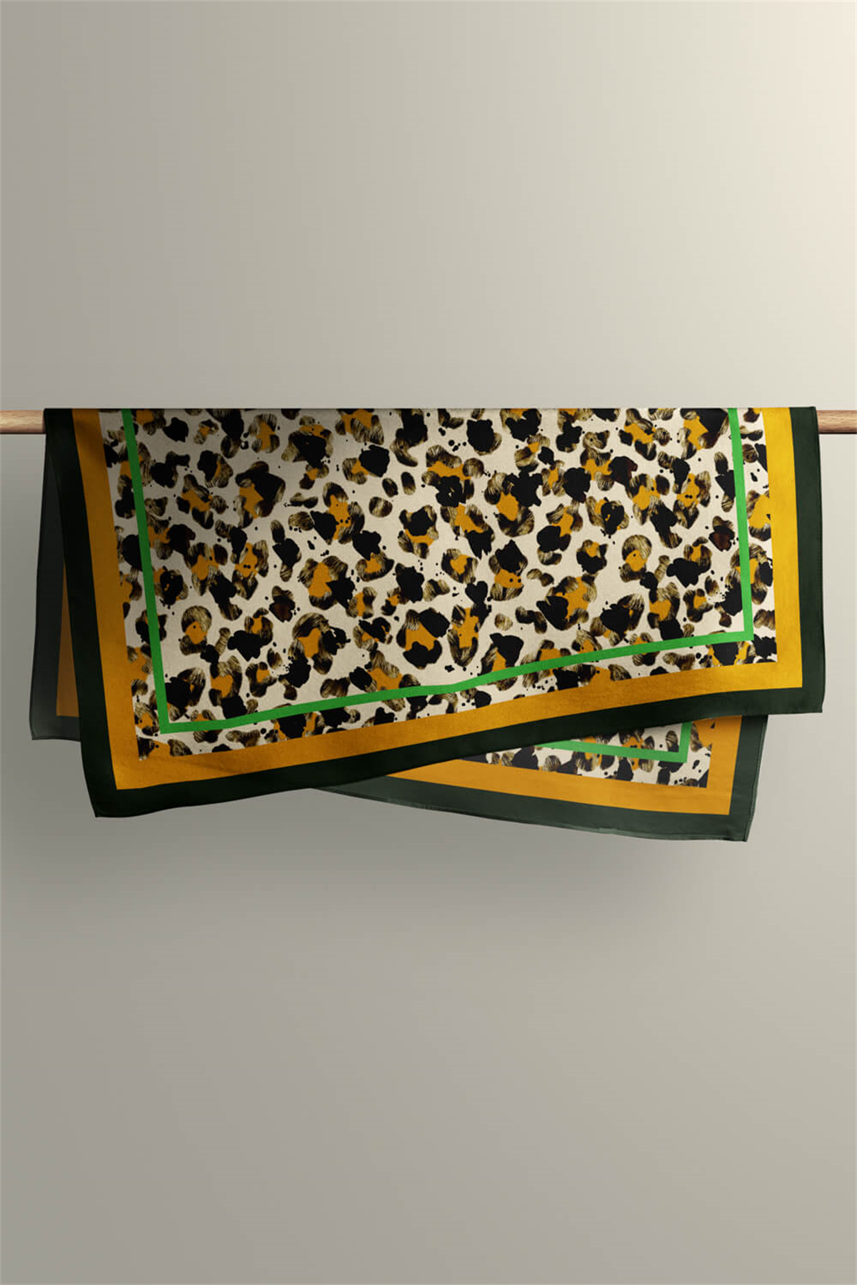 F19 Kadın Kahve Suluboya Desenli 50x50 Bandana