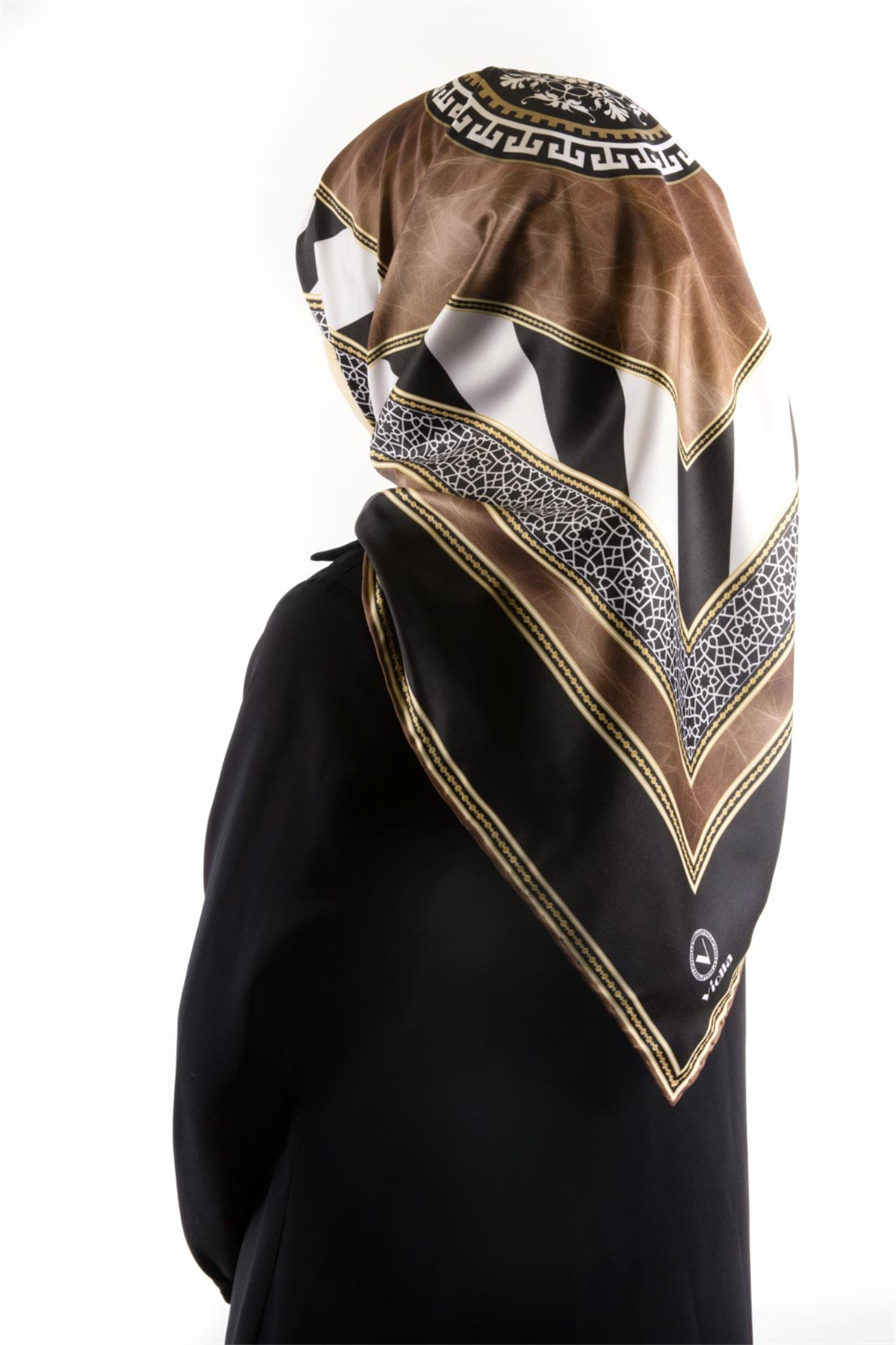 Twill Geometrik Desenli Bakır Renkli 90x90 Eşarp (İpek İçermez) Kenar Dikiş Şekli El Dikişli