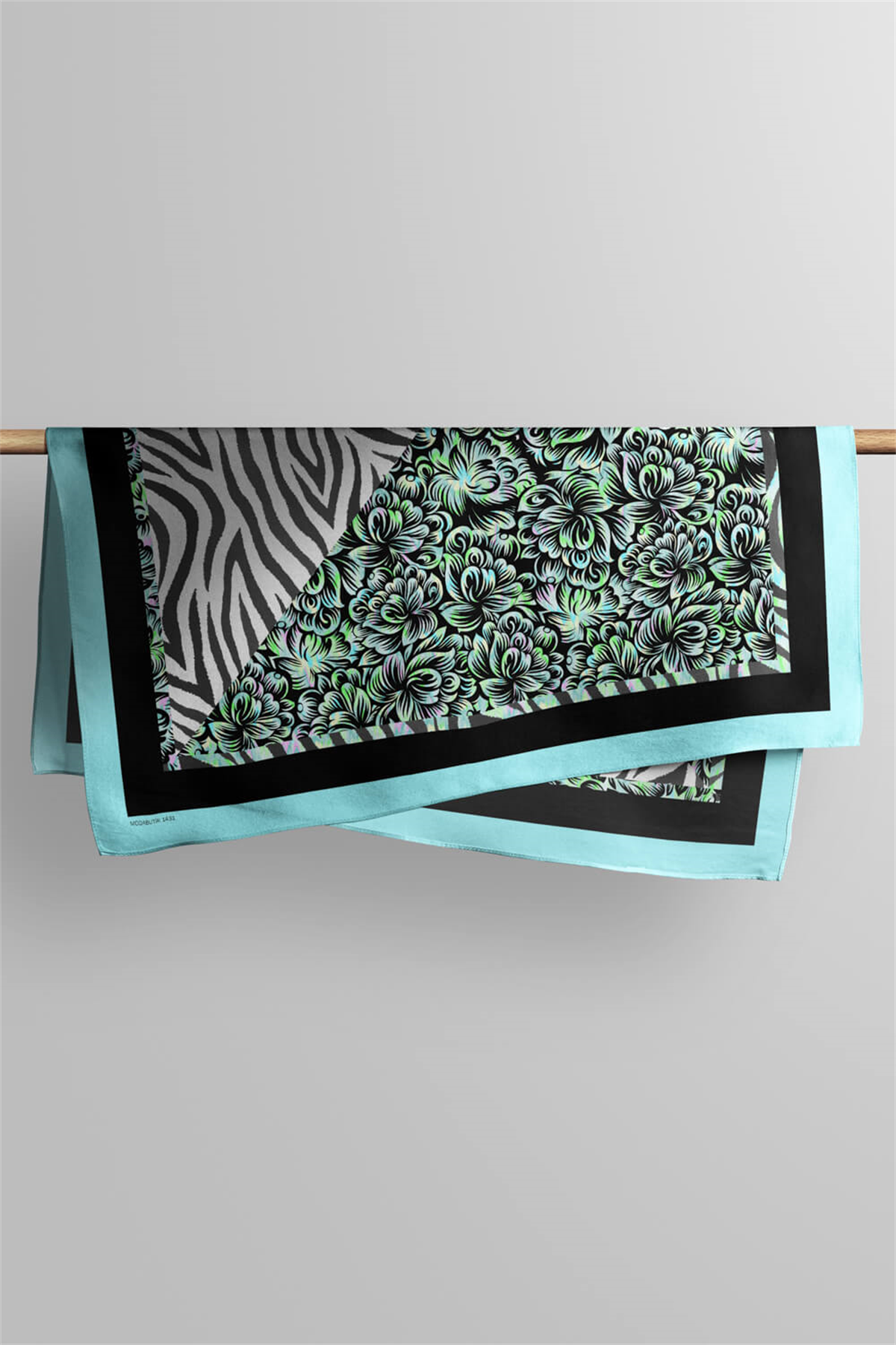 D60 Kadın Yeşil Zebra Desenli 50x50 Bandana HYL DG01431-22