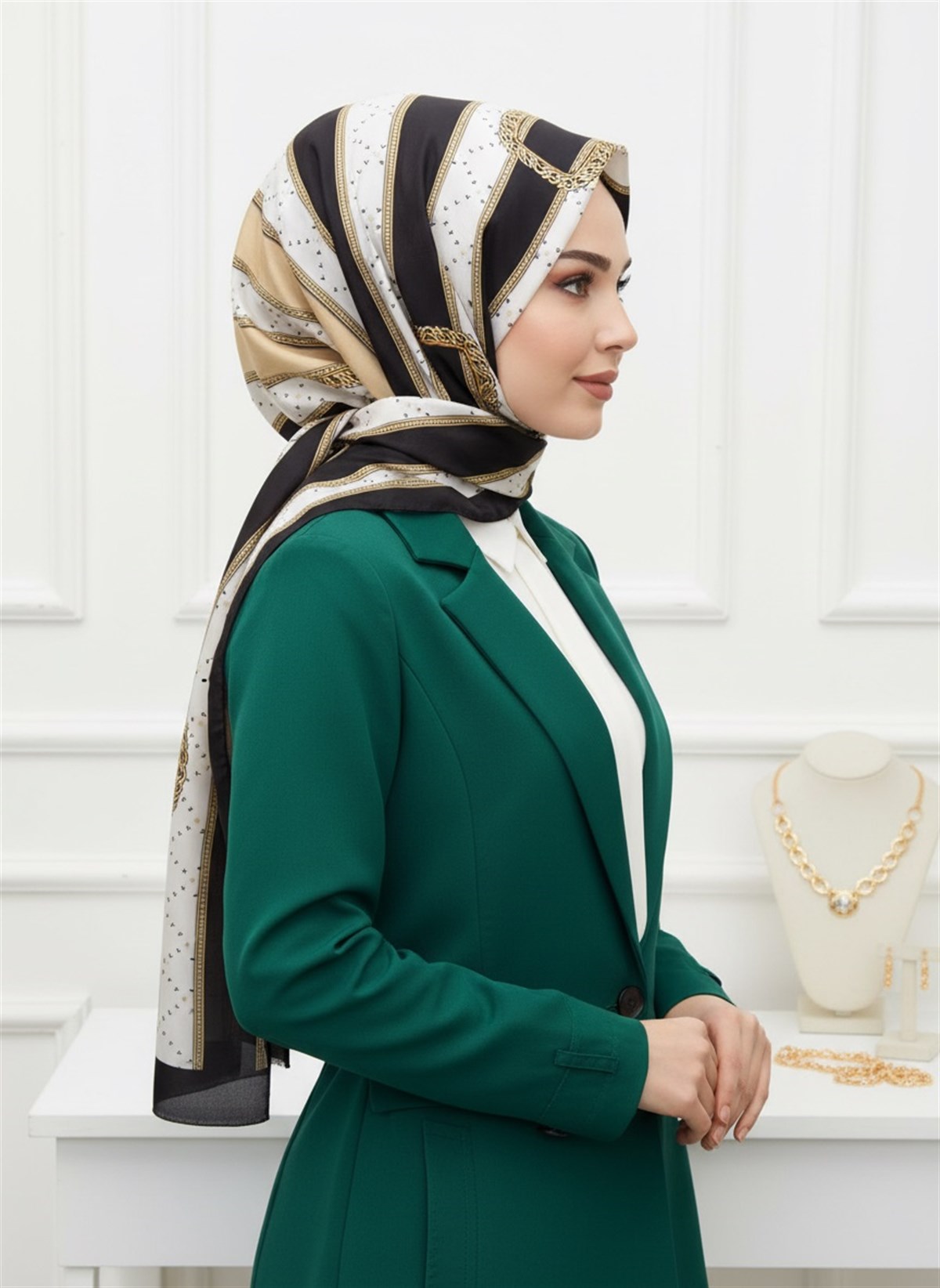 100% İPEK KEMER DESENLİ BEJ - SİYAH RENKLİ ŞAL