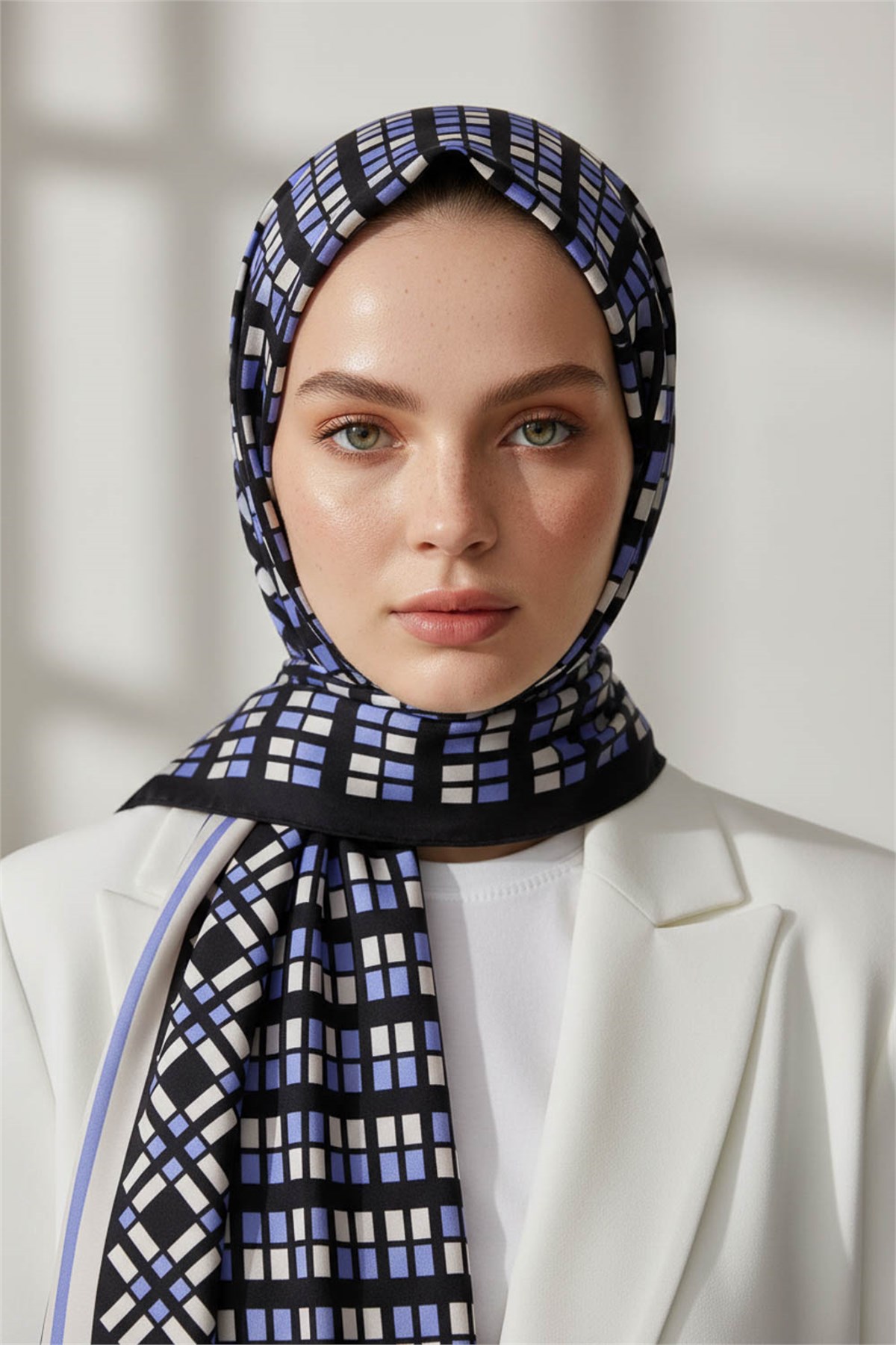 KREP KARE DESENLİ BEBE MAVİSİ RENKLİ 75X195 KIRIŞMAZ ŞAL