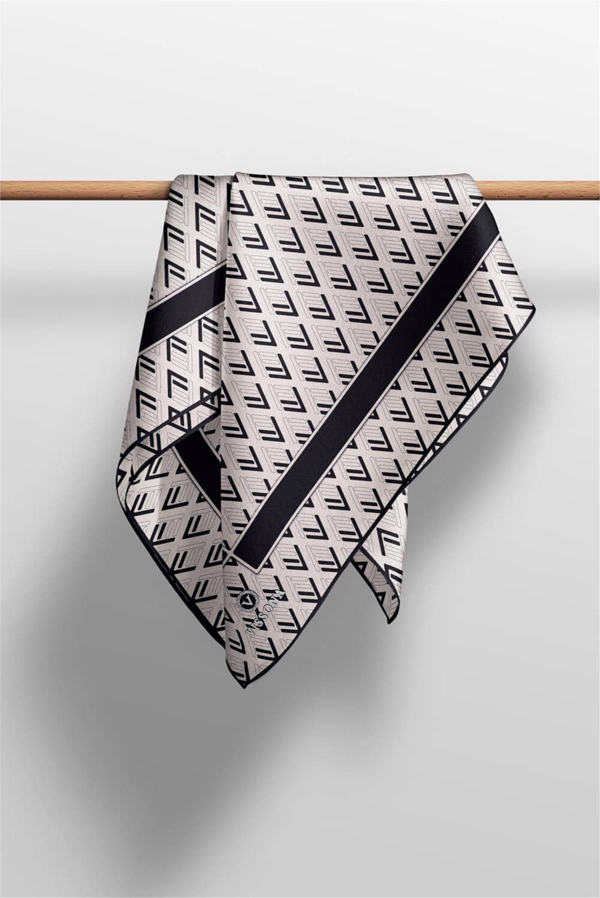 %100 Twill İpek Geometrik Desenli Krem - Siyah Renkli 90x90 Eşarp Dikim Şekli : El Dikişi