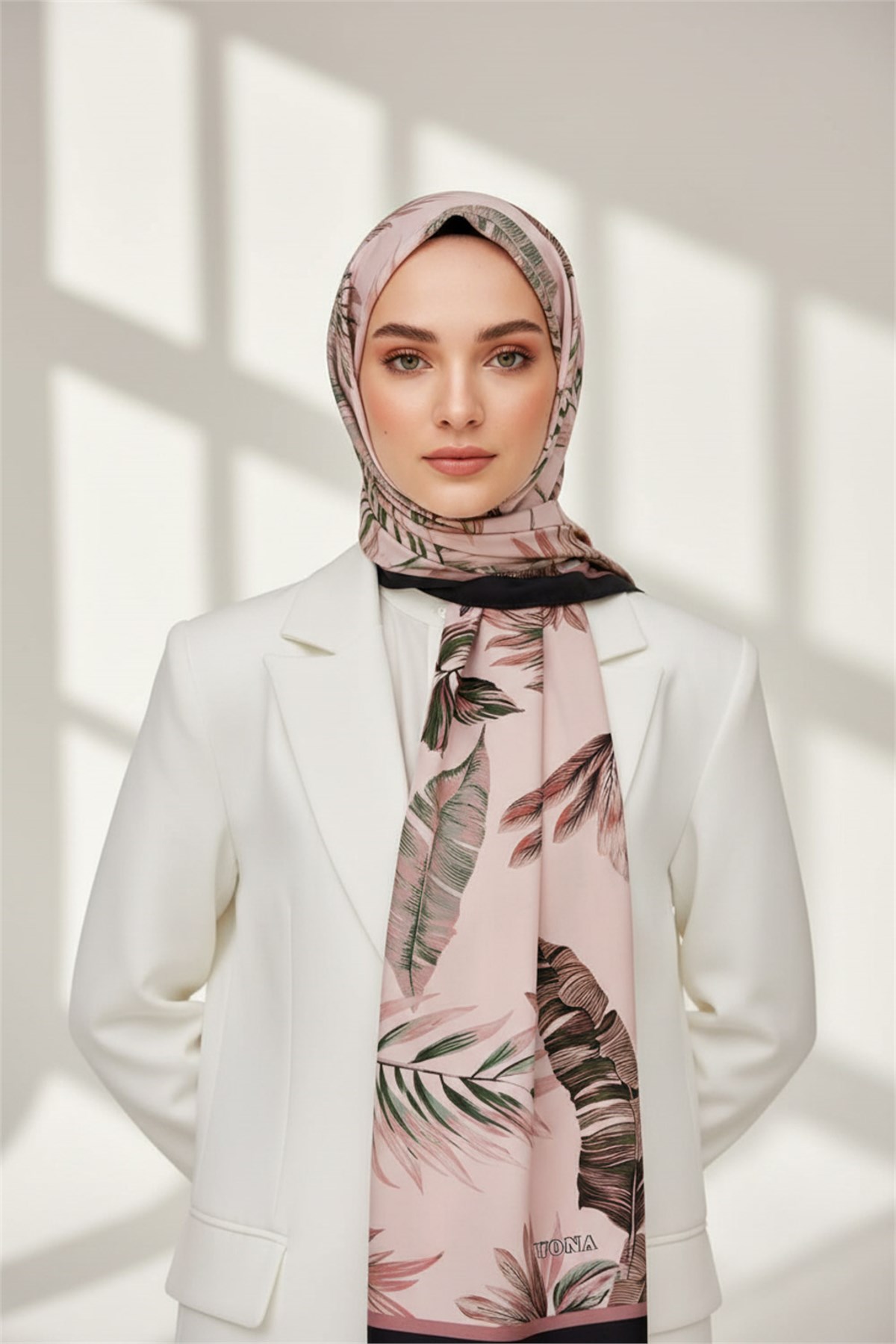 KREP YAPRAK DESENLİ PUDRA - ZÜMRÜT YEŞİLİ RENKLİ 75X195 KIRIŞMAZ ŞAL