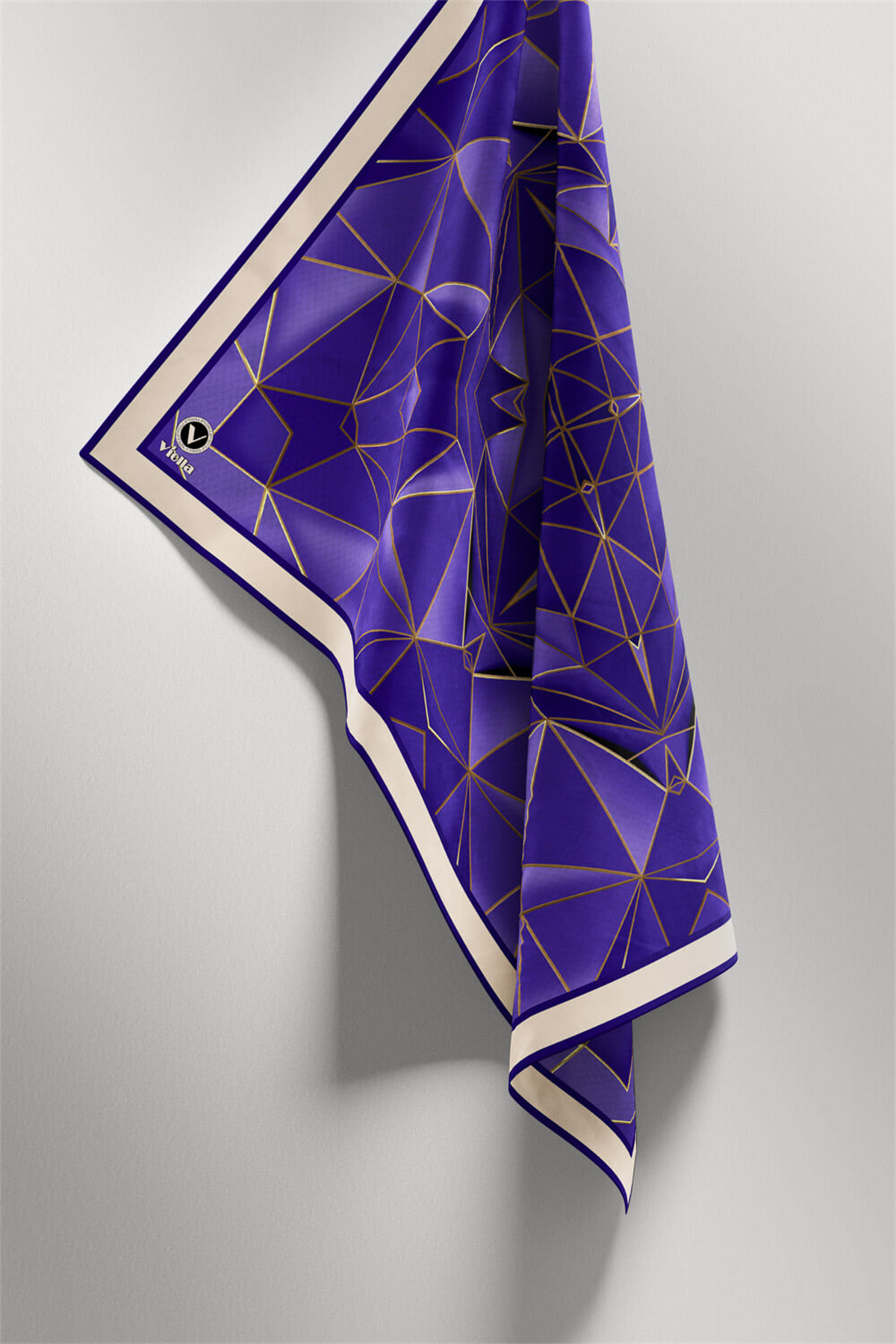 Twill Geometrik Desenli Saks Renkli 90x90 Eşarp (İpek İçermez) Kenar Dikiş Şekli El Dikişli