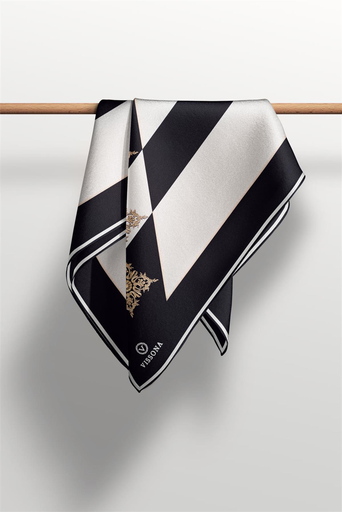 %100 Twill İpek Geometrik ve Barok Desenli Siyah - Krem Renkli 90x90 Eşarp Dikim Şekli : El Dikişi