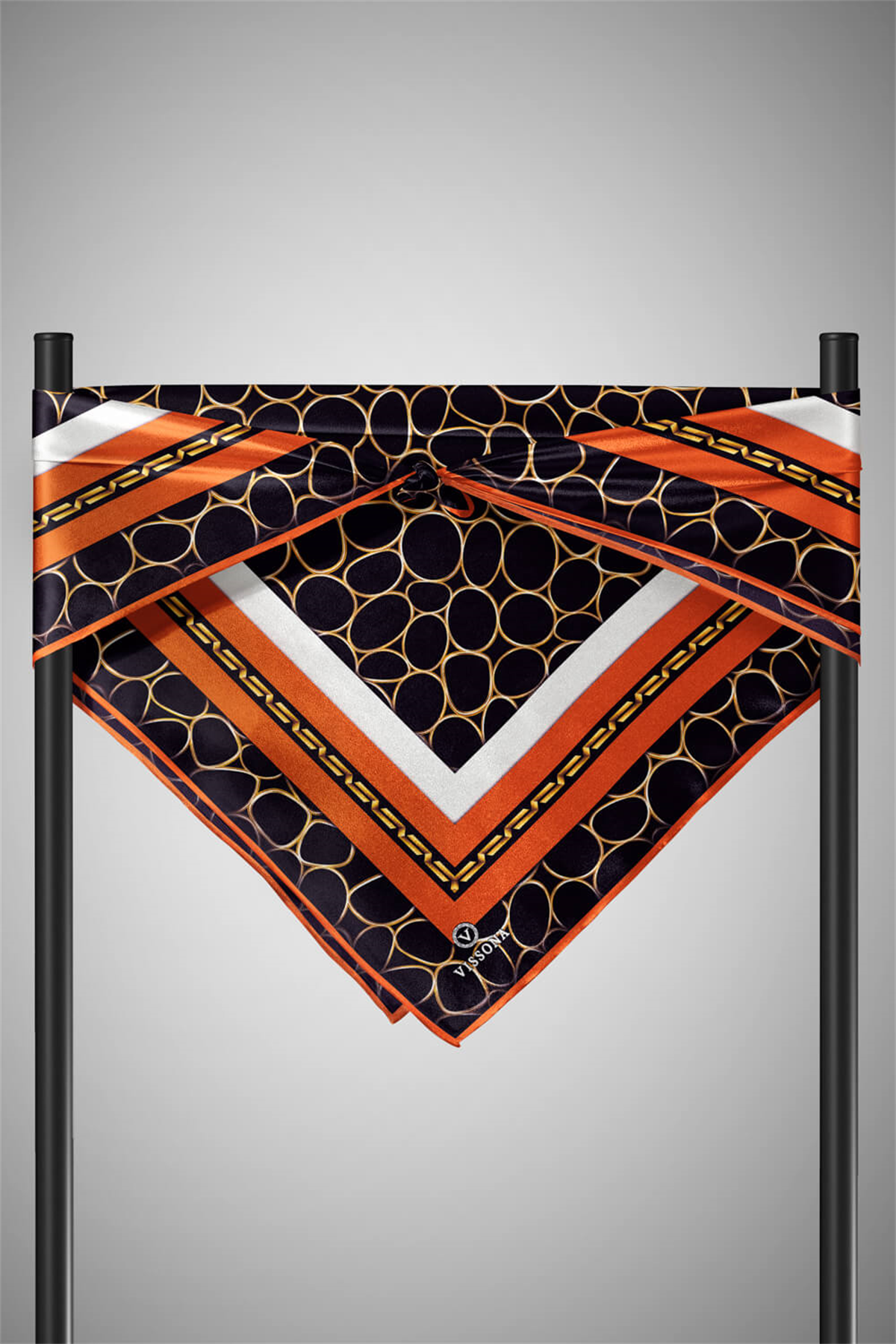 %100 Twill İpek Zincir Desenli Siyah - Taba Renkli 90x90 Eşarp Kenar Dikiş Şekli El Dikişli