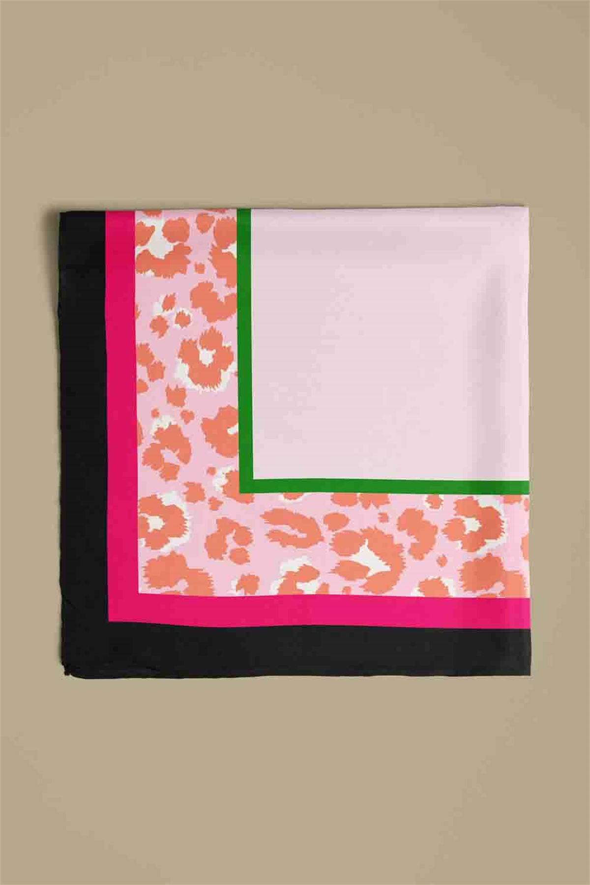 Y22 Kadın Turuncu Kare Desenli 50x50 Bandana HYL DG01523-22