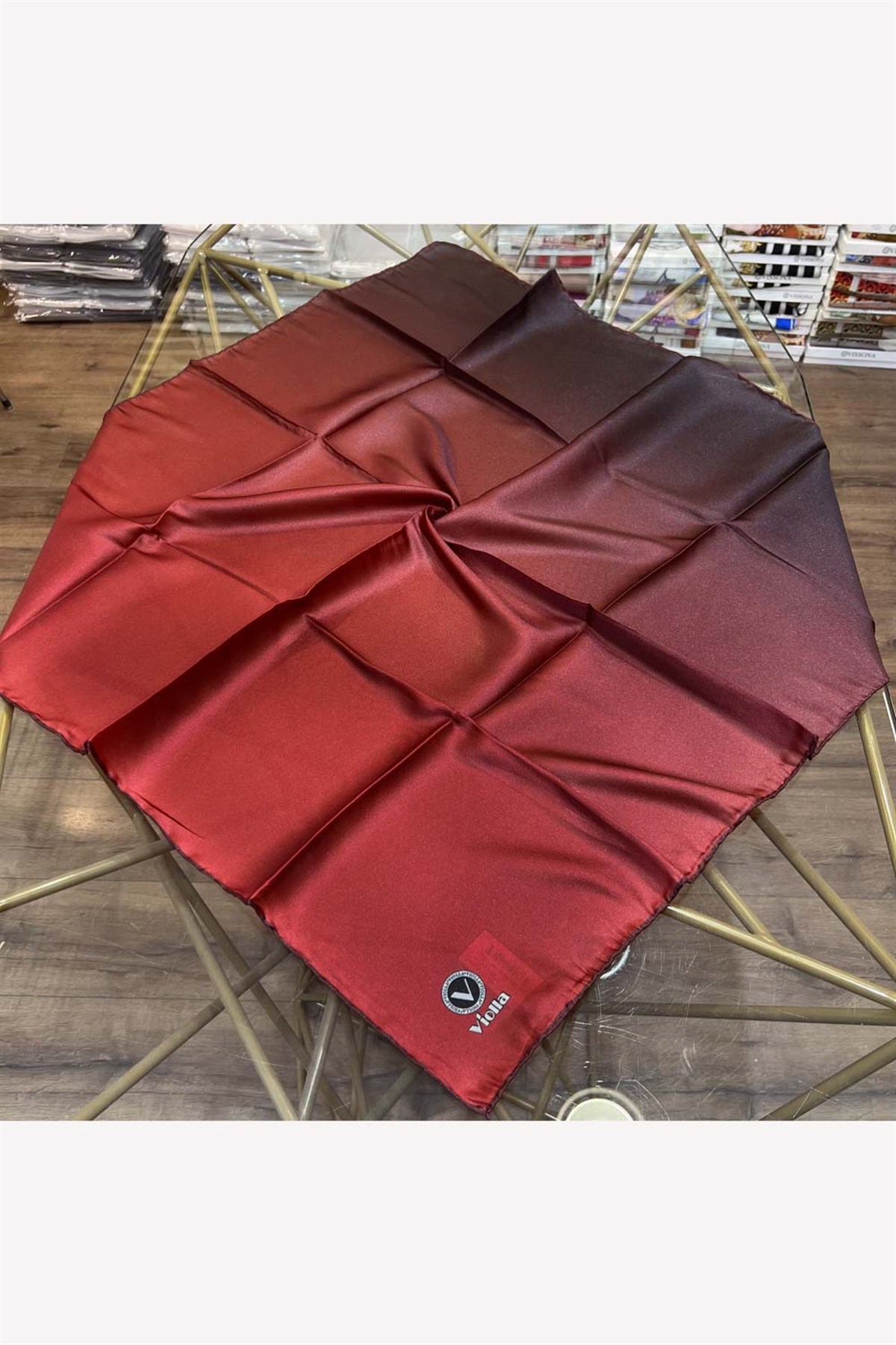 Kristal Degrade Desenli Bordo Renkli 90x90 Eşarp (İpek İçermez) Kenar Dikiş Şekli El Dikişli