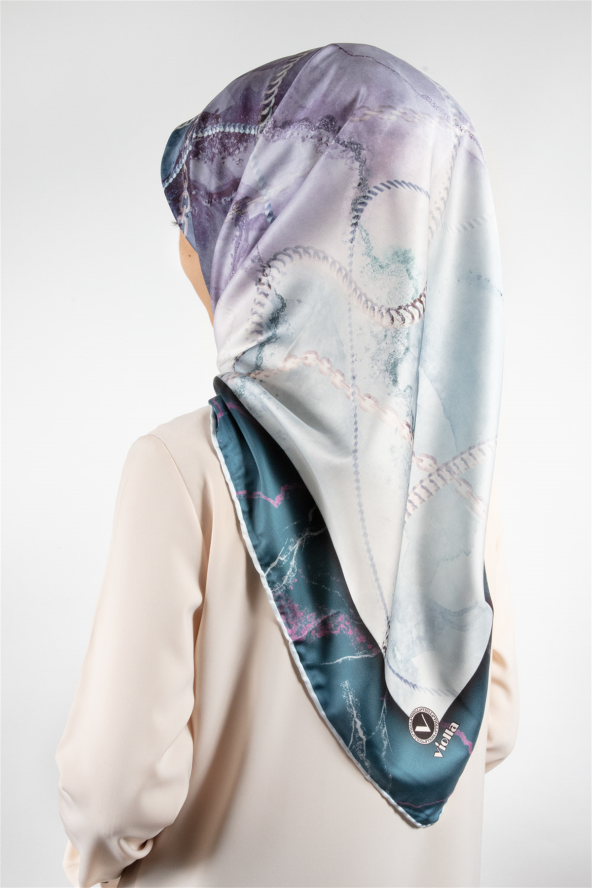 Twill Mermer ve Zincir Desenli Petrol Yeşili Renkli 90x90 Eşarp (İpek İçermez) Kenar Dikiş Şekli El Dikişli